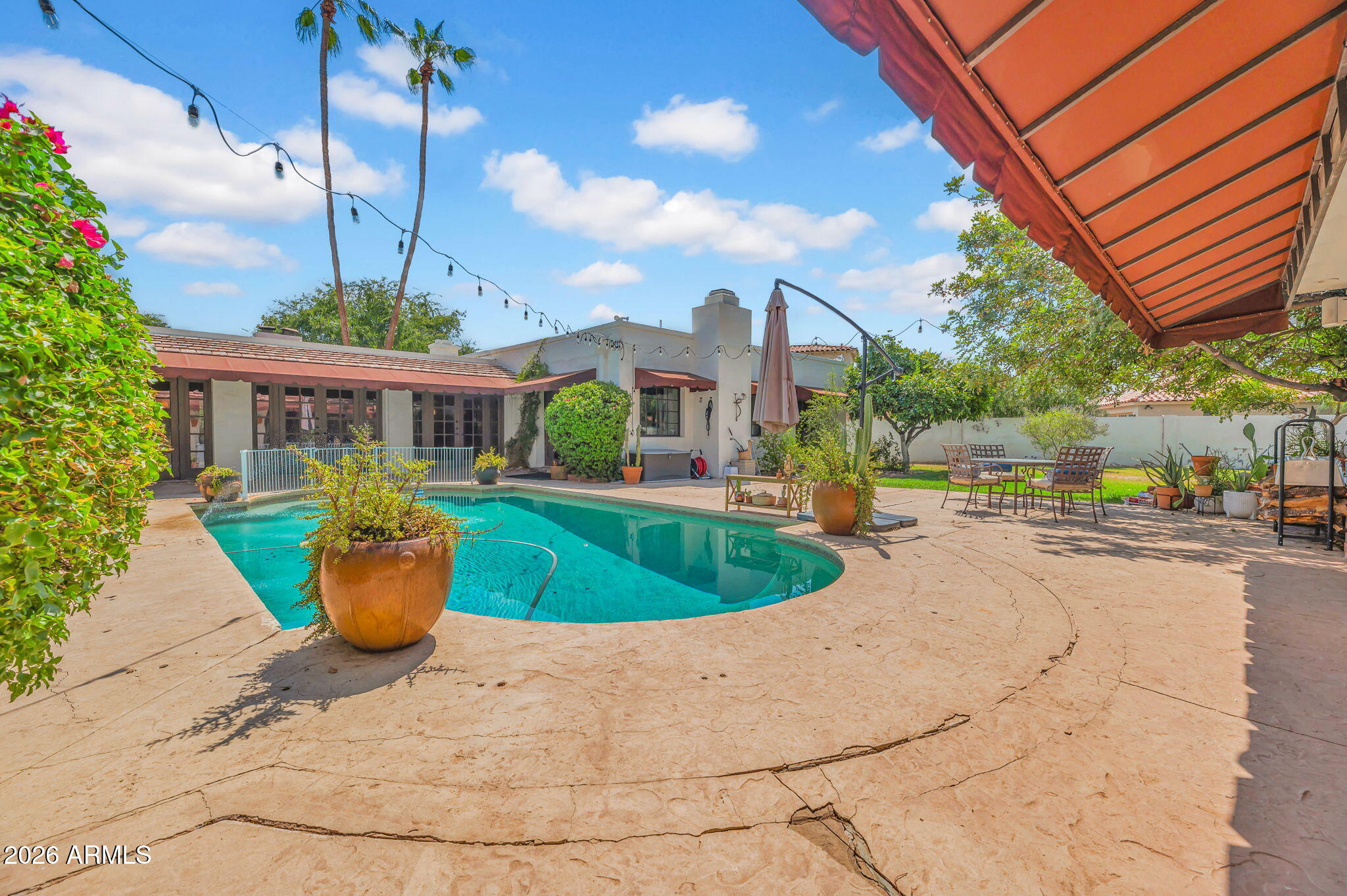 2102 ENCANTO Drive SW