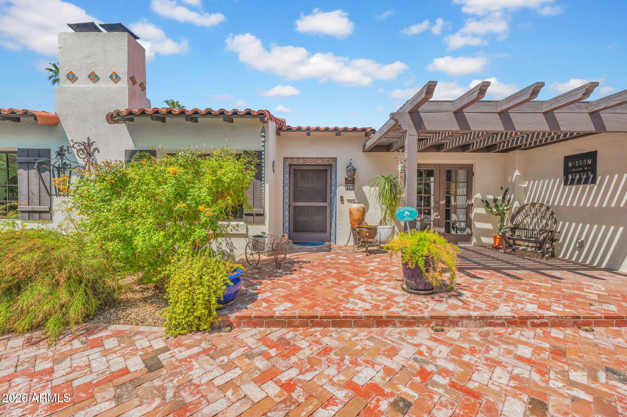 2102 ENCANTO Drive SW