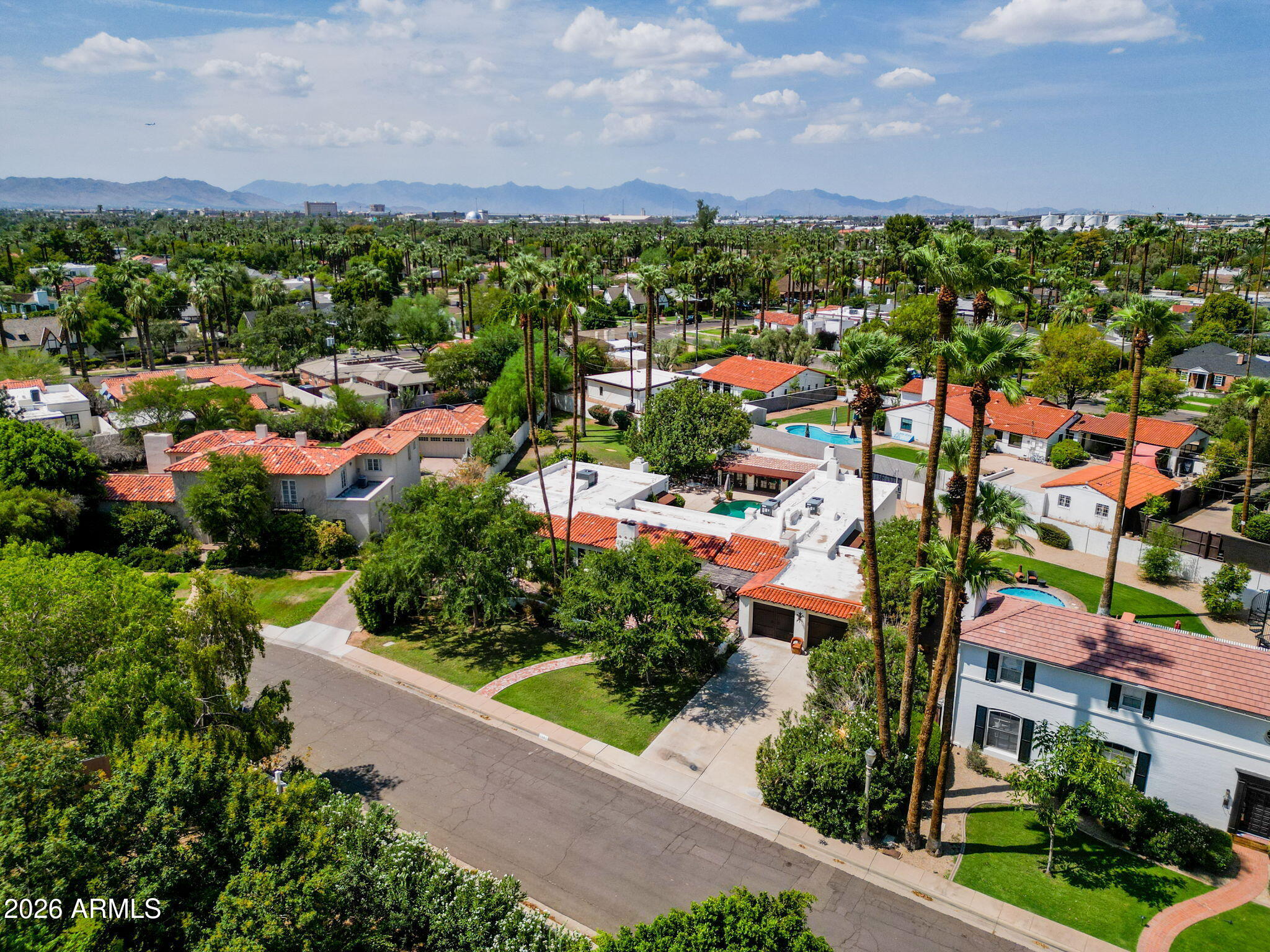2102 ENCANTO Drive SW