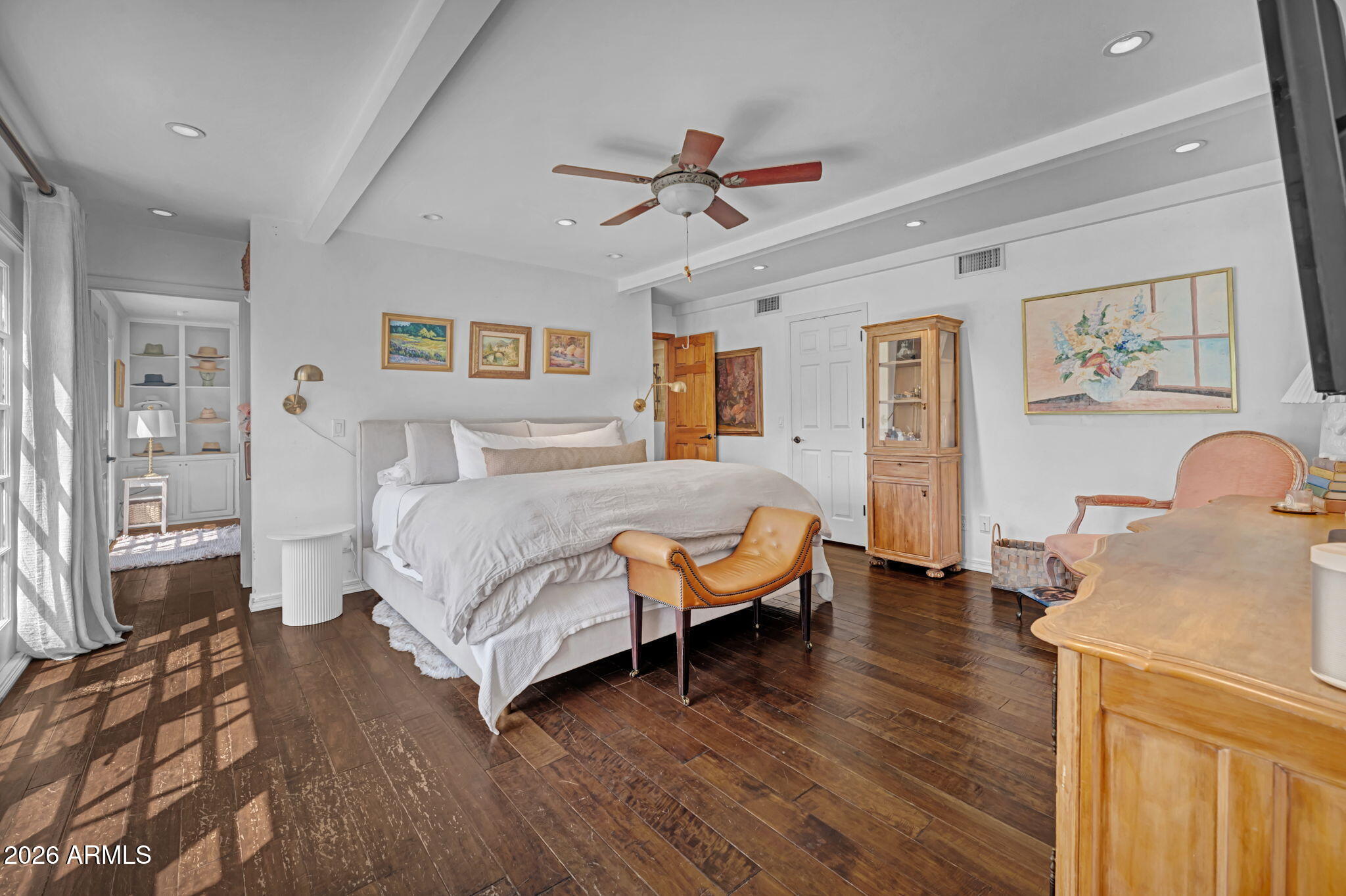 2102 ENCANTO Drive SW