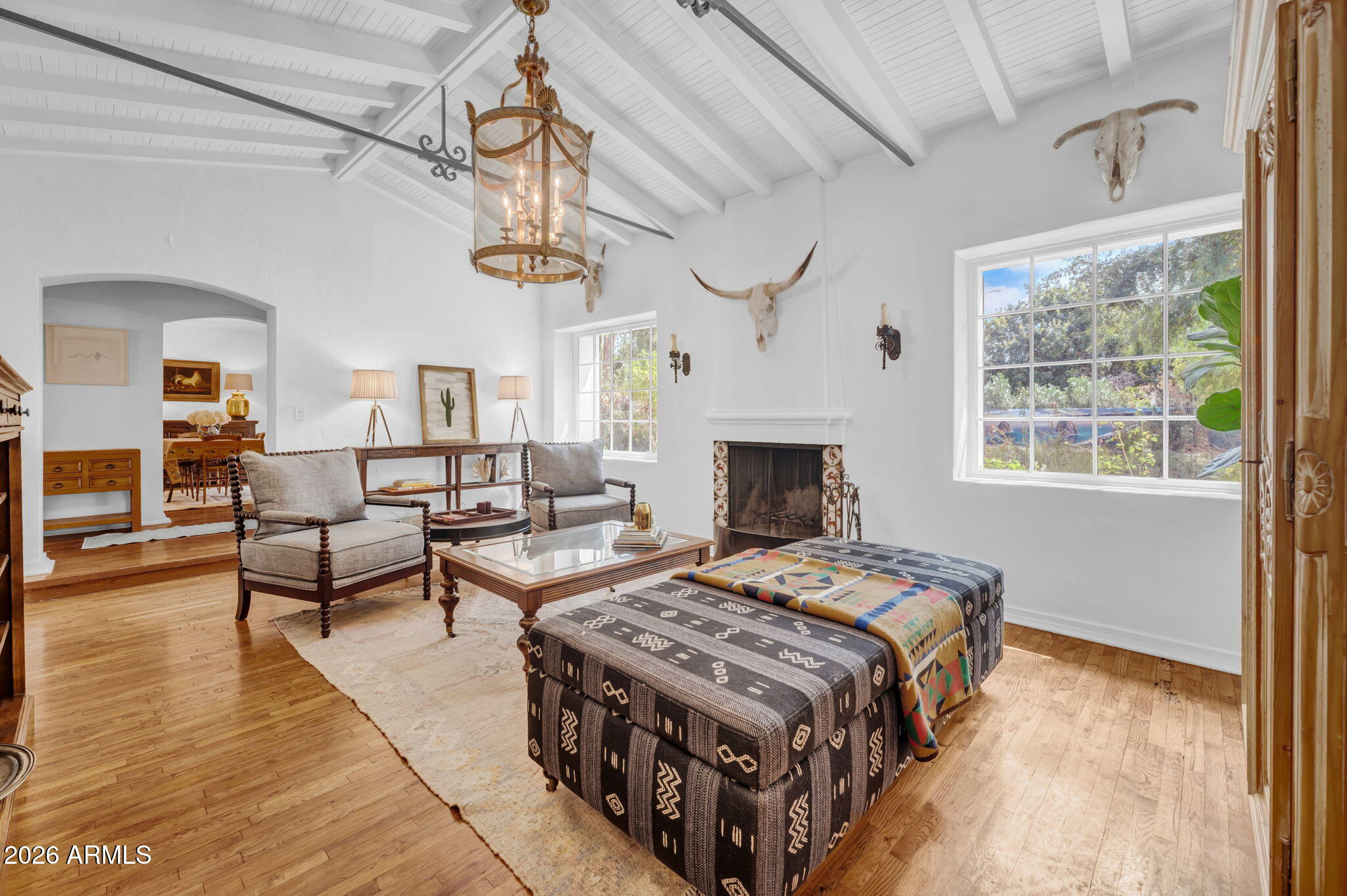 2102 ENCANTO Drive SW