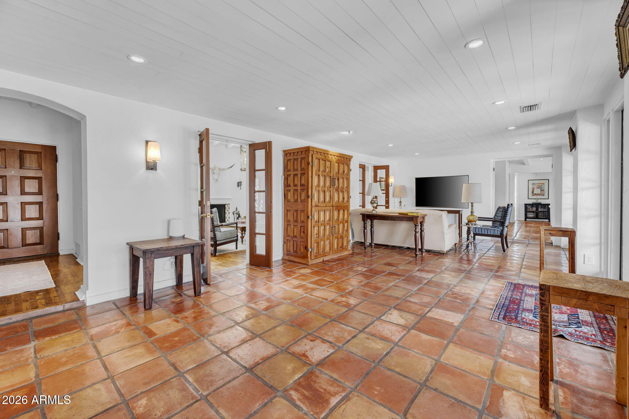 2102 ENCANTO Drive SW