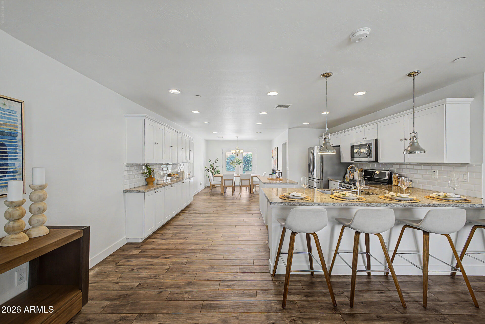 7422 E HUBBELL Street