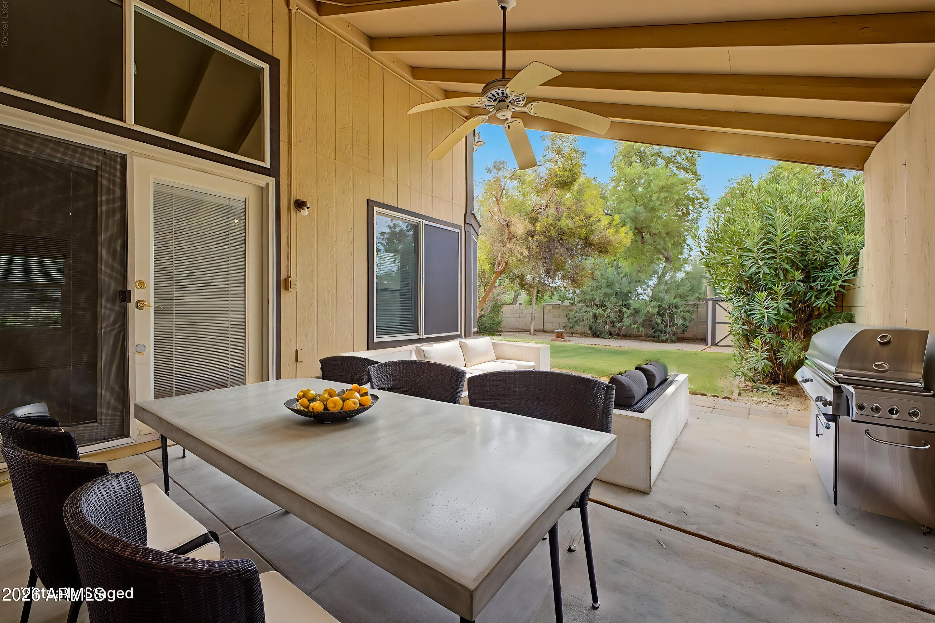 857 E MANOR Drive