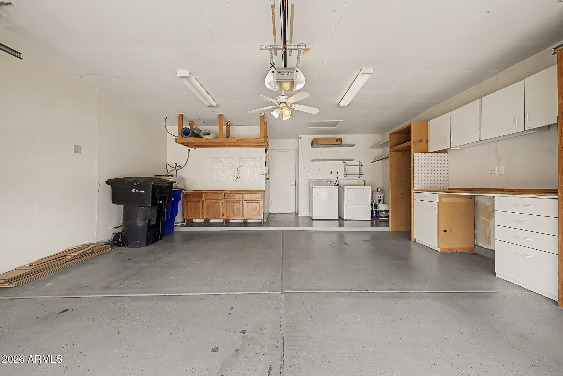 857 E MANOR Drive