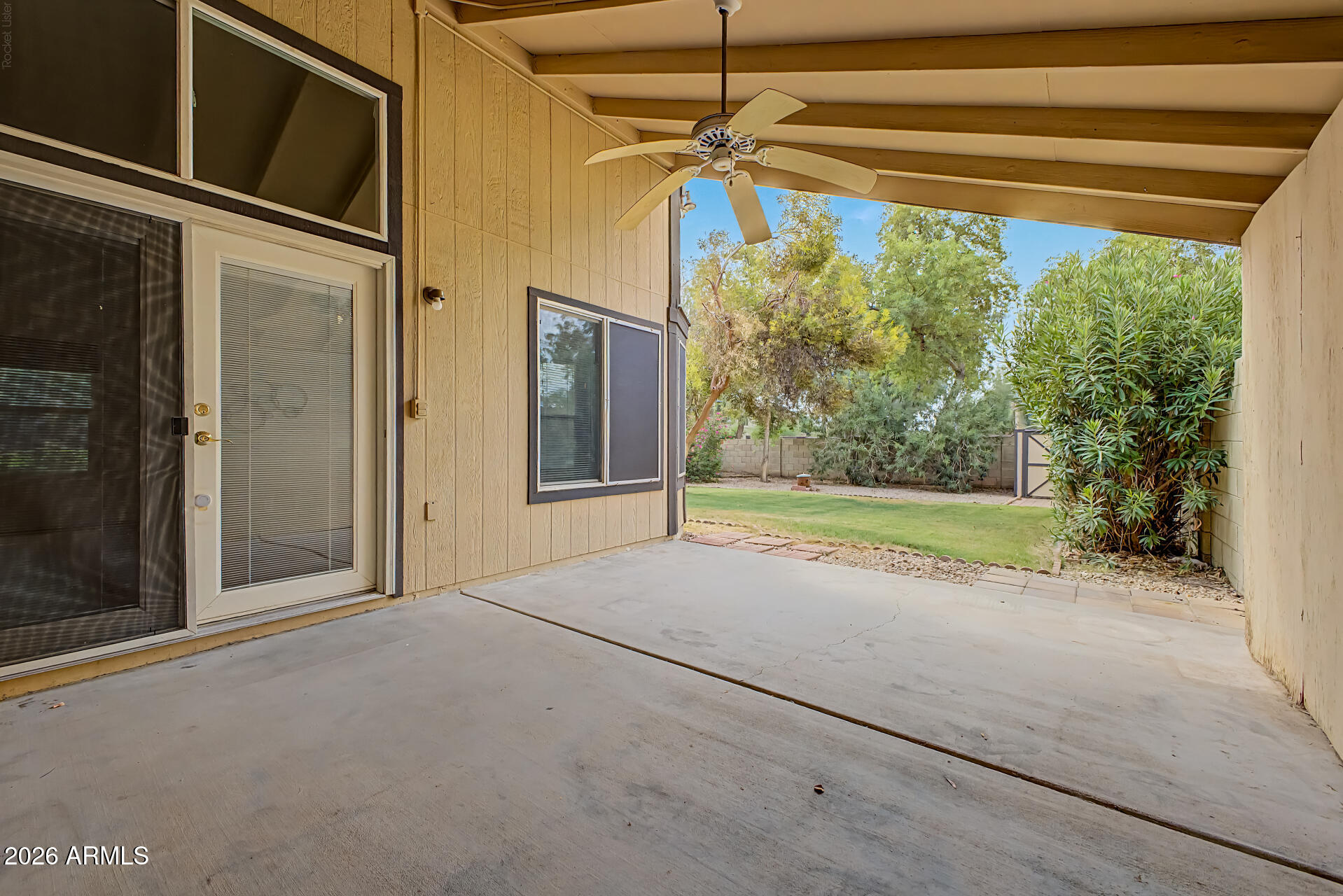 857 E MANOR Drive