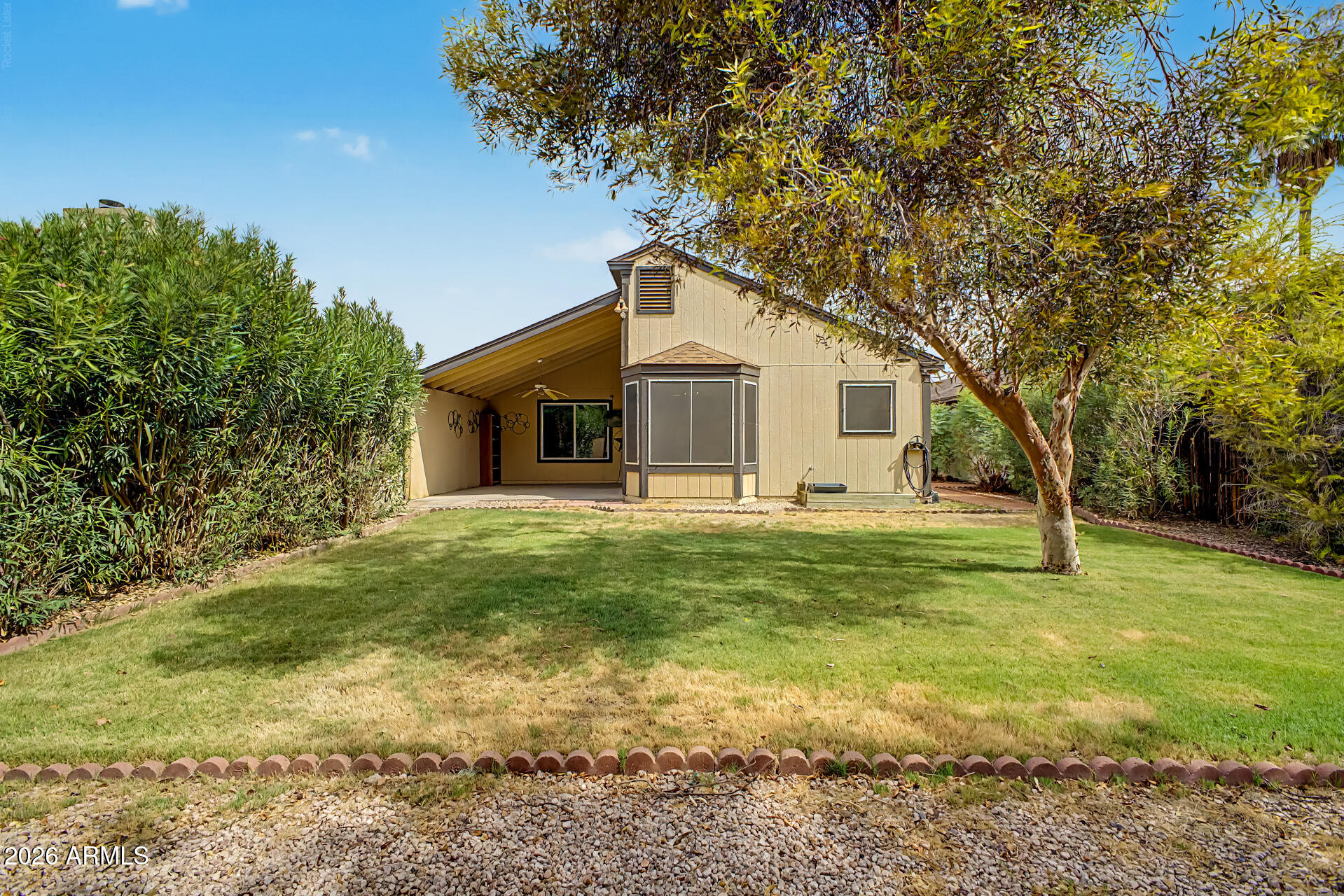 857 E MANOR Drive