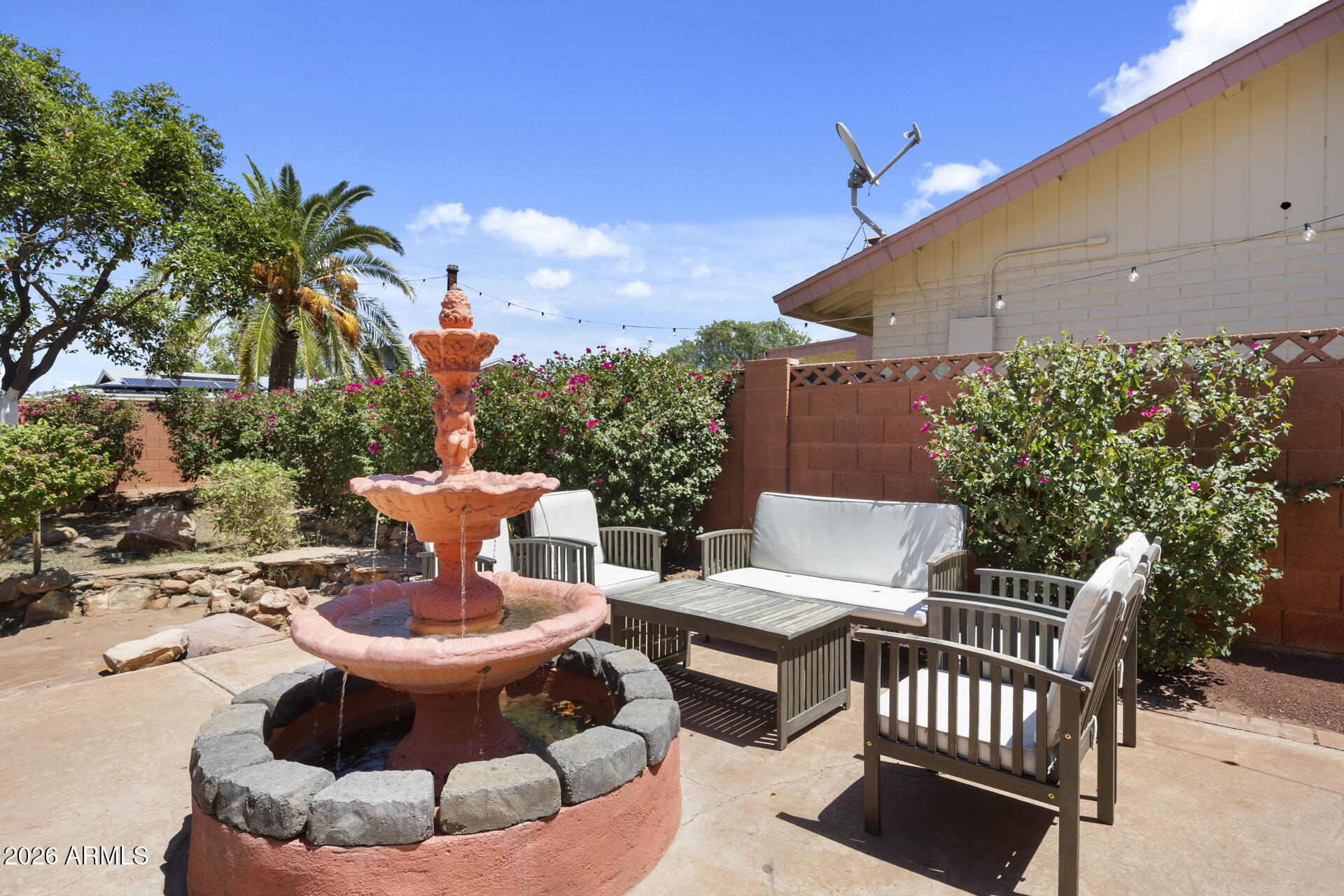 1546 E FLOWER Circle