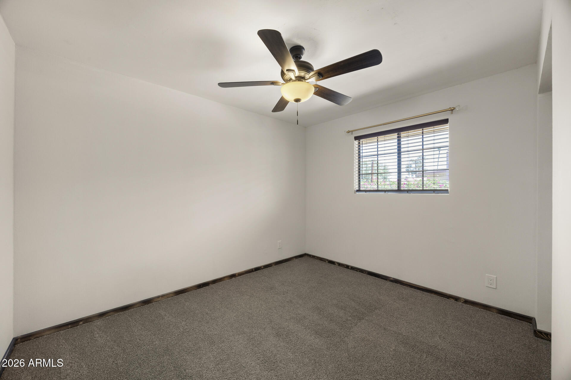 1546 E FLOWER Circle