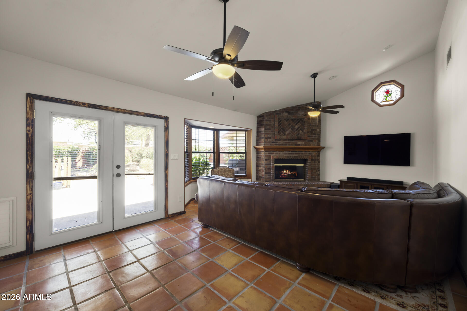 1546 E FLOWER Circle