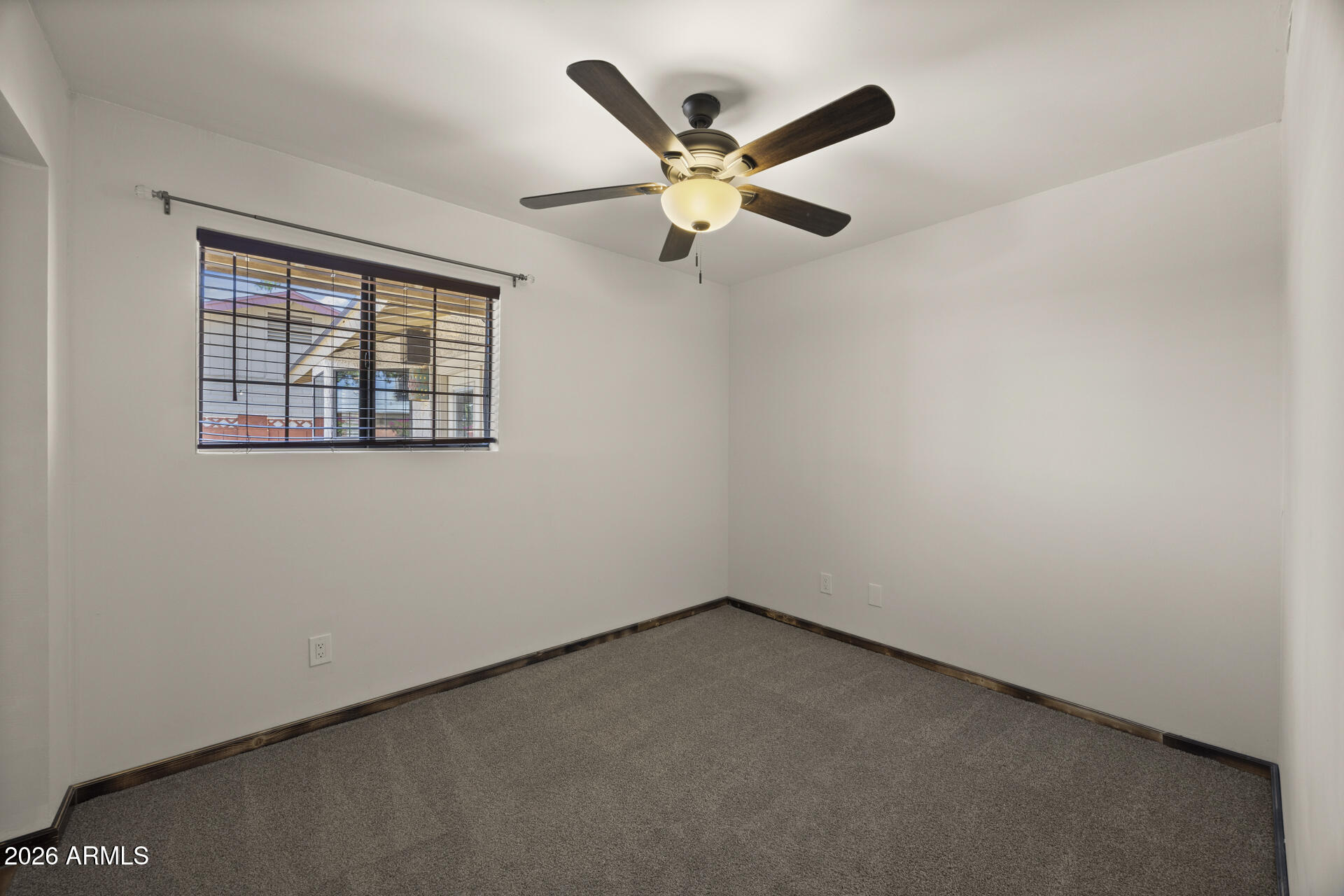 1546 E FLOWER Circle
