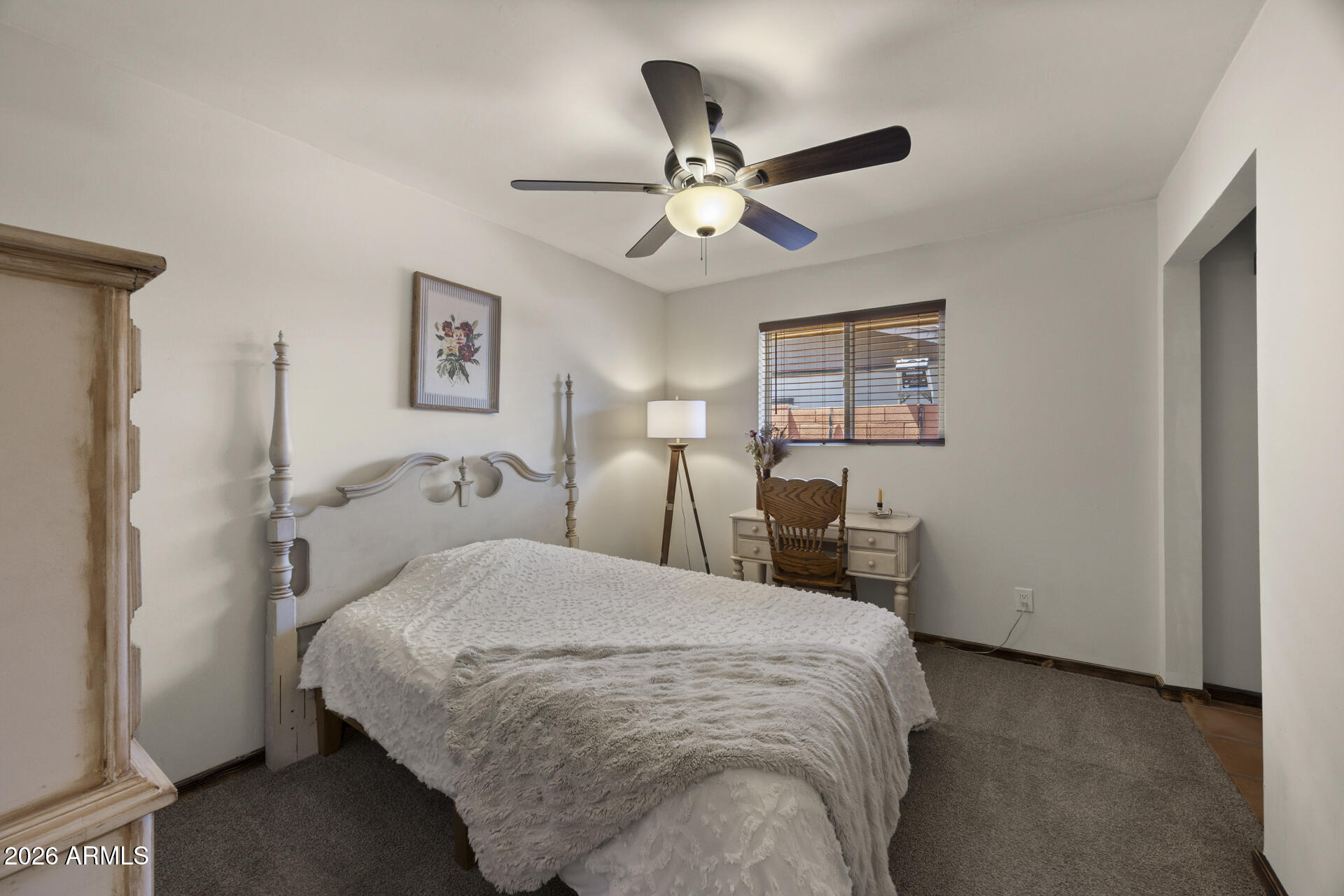 1546 E FLOWER Circle