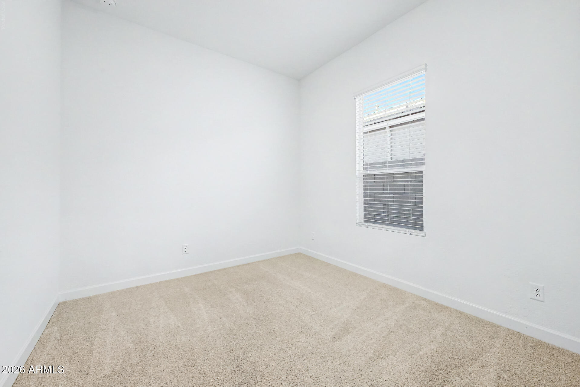 1734 E QUESTA Drive