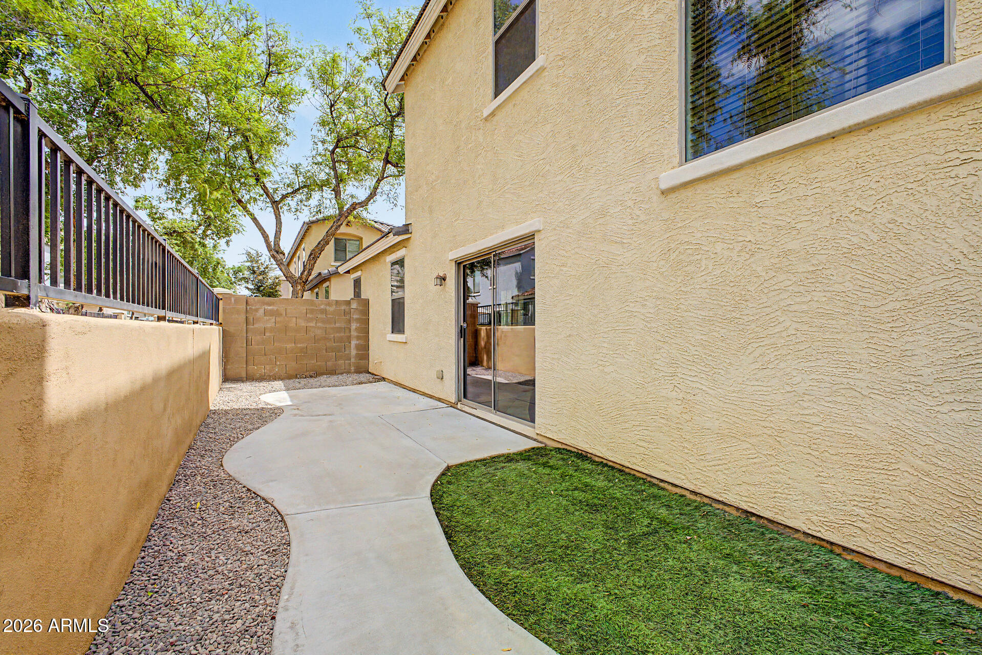 92 E Palomino Drive