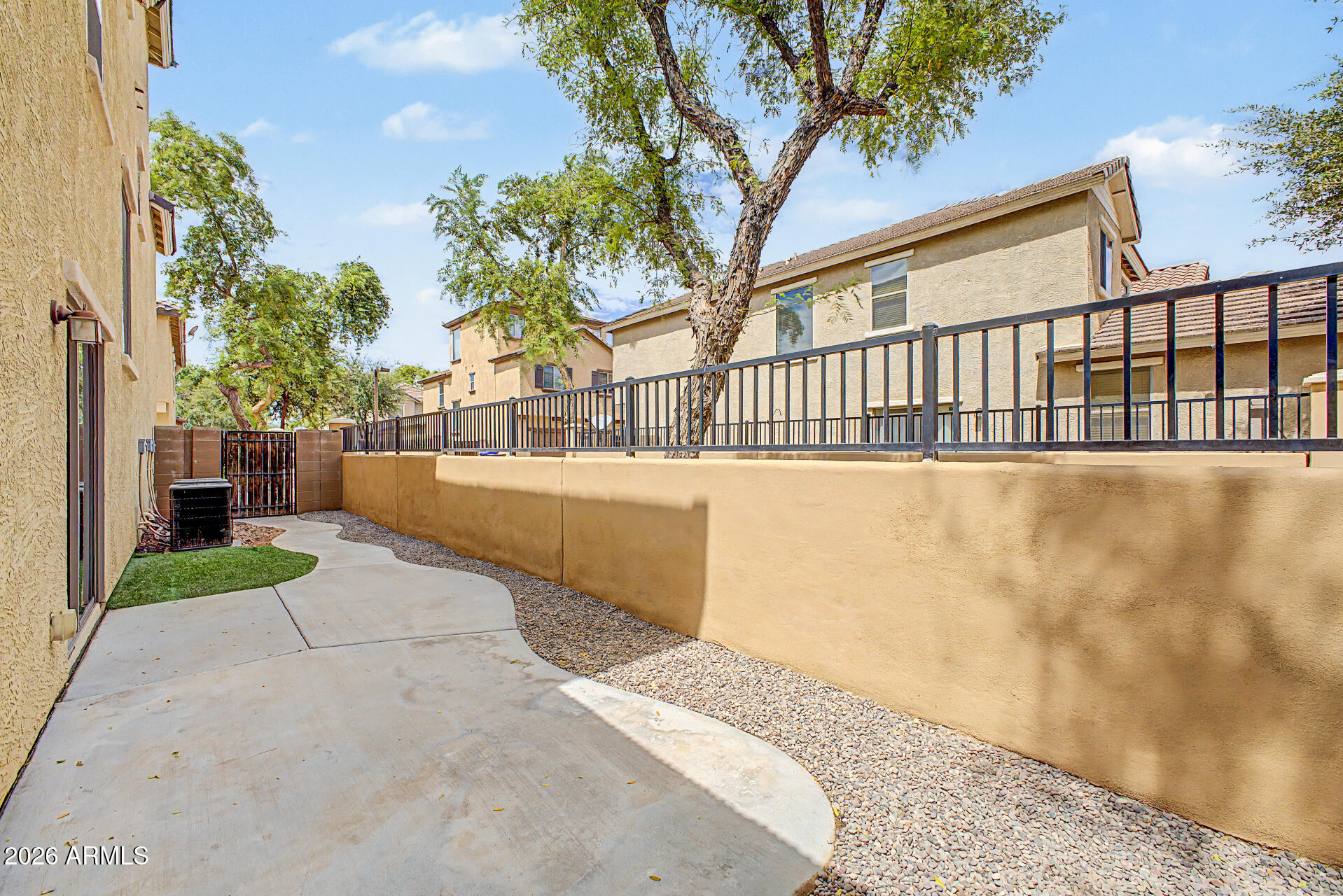 92 E Palomino Drive