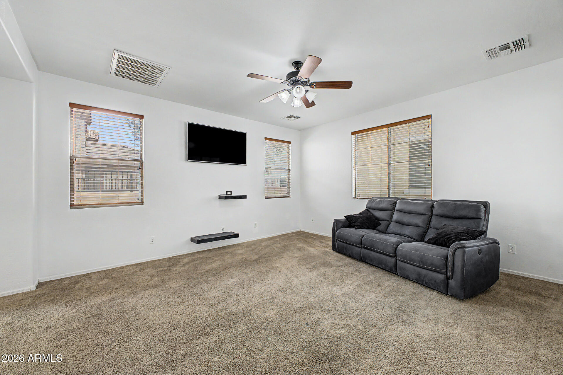 92 E Palomino Drive