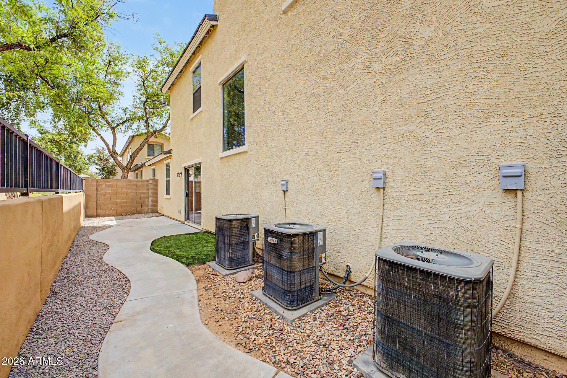92 E Palomino Drive