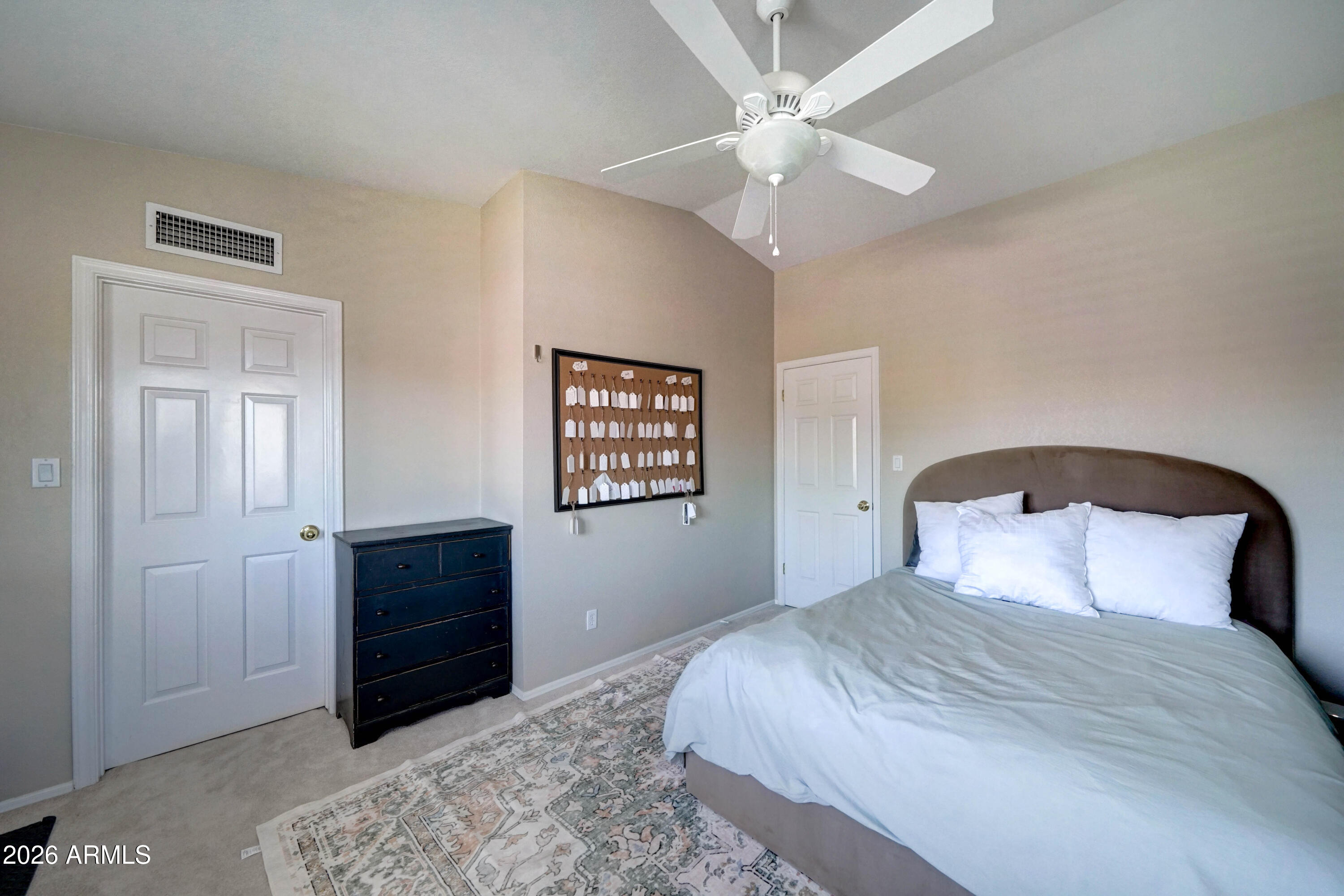 2511 E SHAW BUTTE Drive