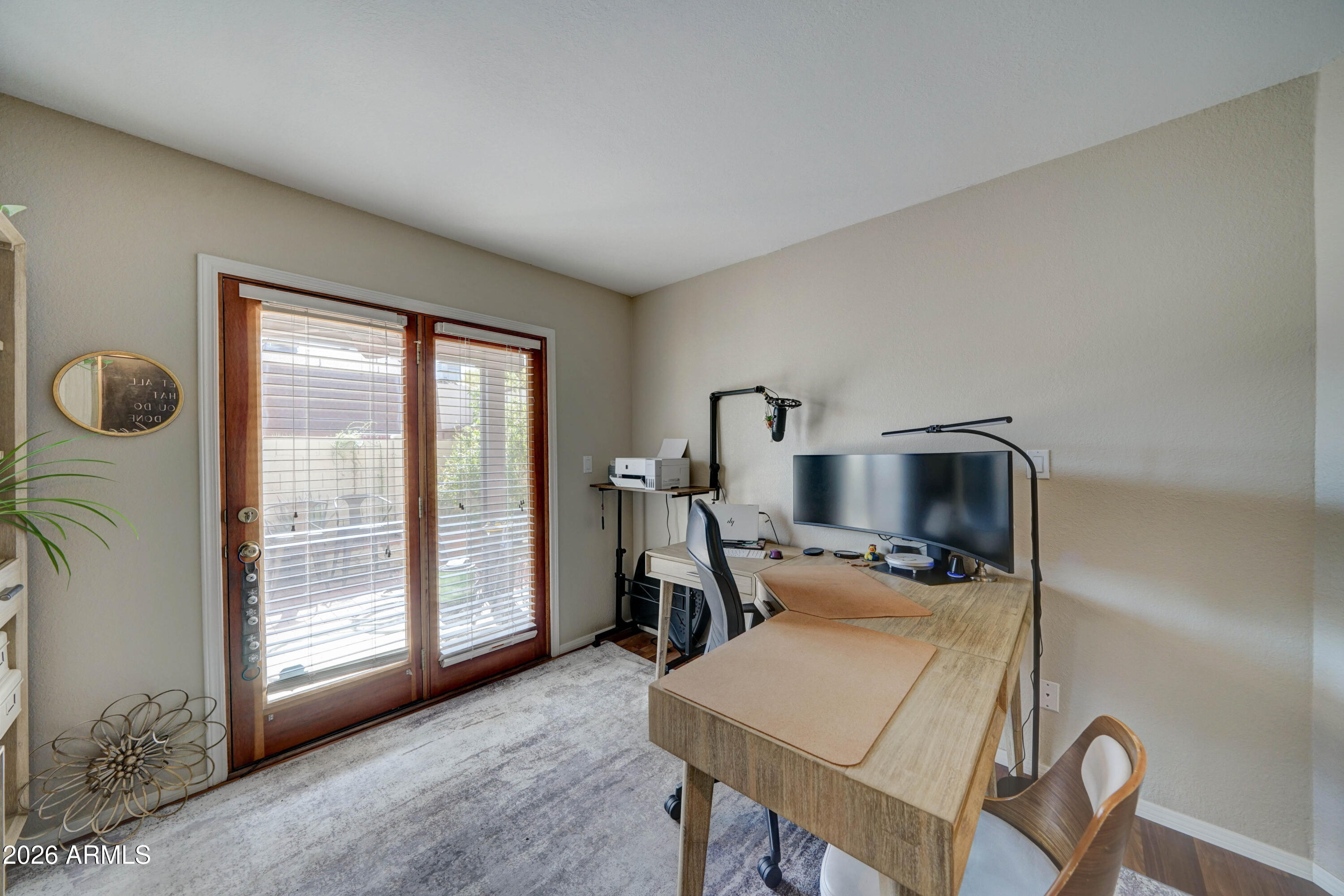 2511 E SHAW BUTTE Drive