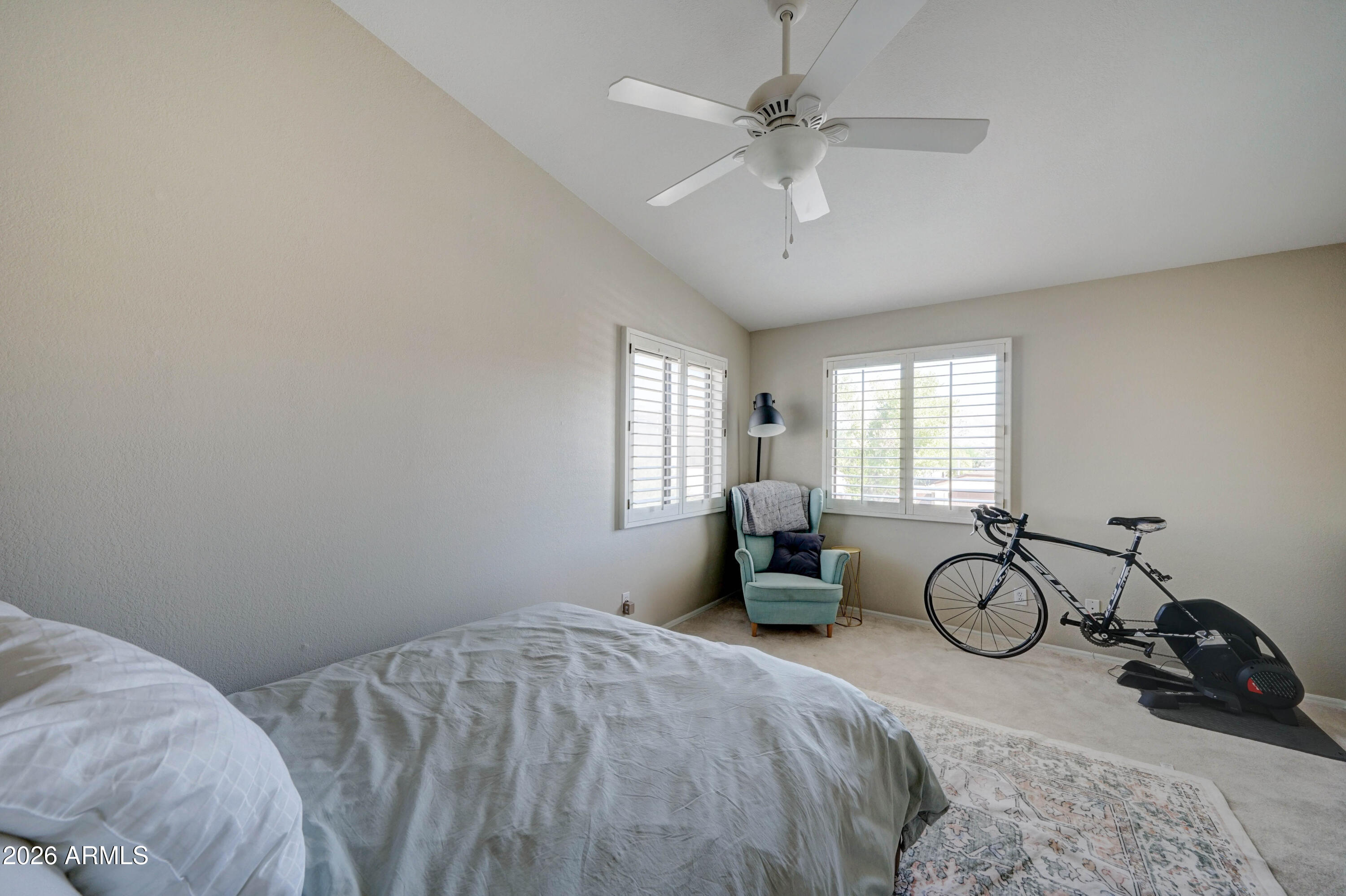 2511 E SHAW BUTTE Drive