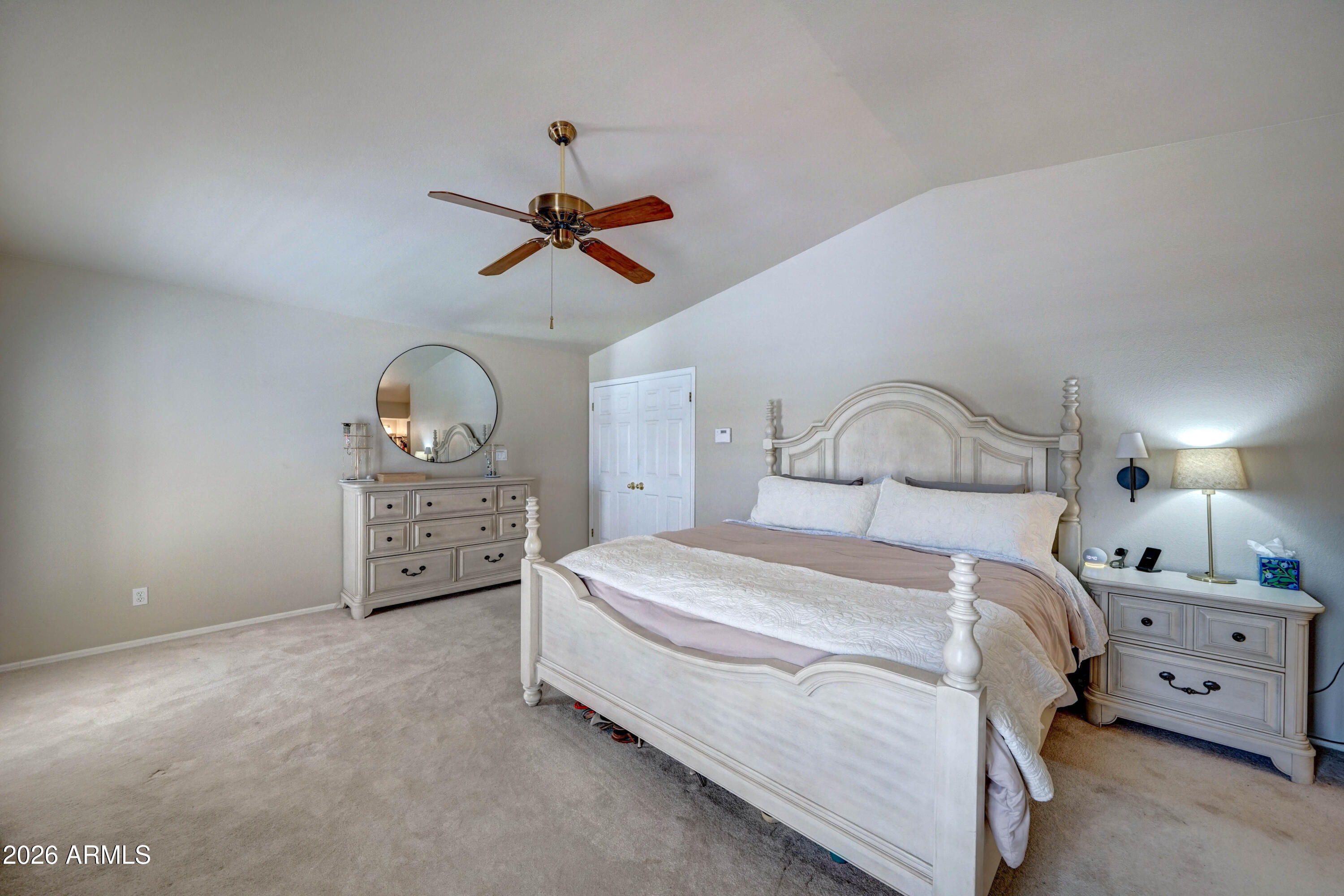 2511 E SHAW BUTTE Drive