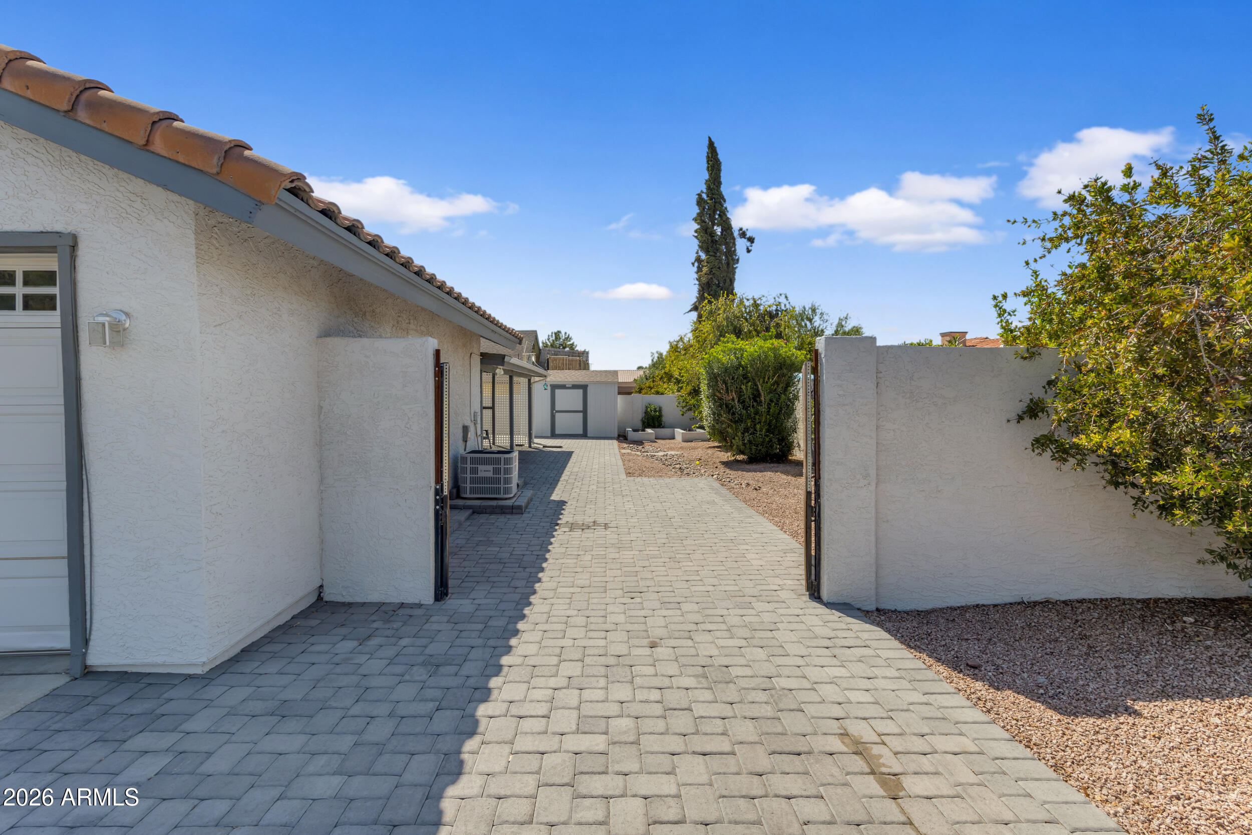 2422 E Kael Circle