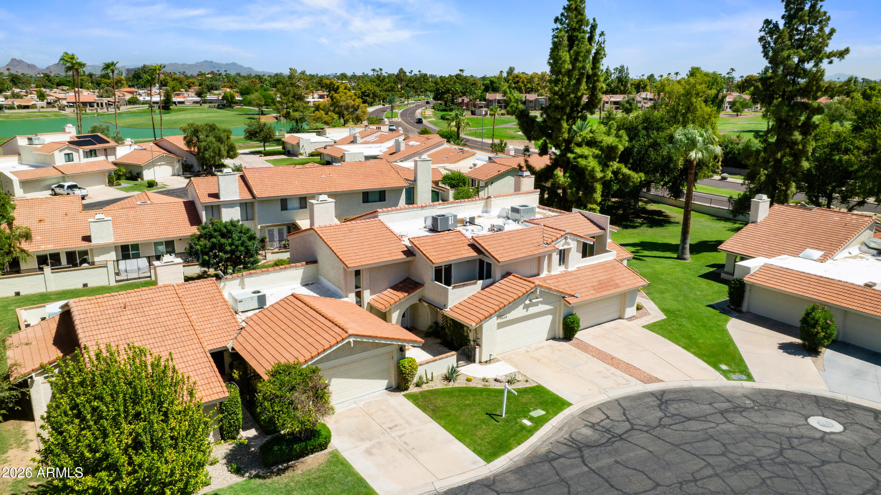 7609 N LYNN OAKS Drive