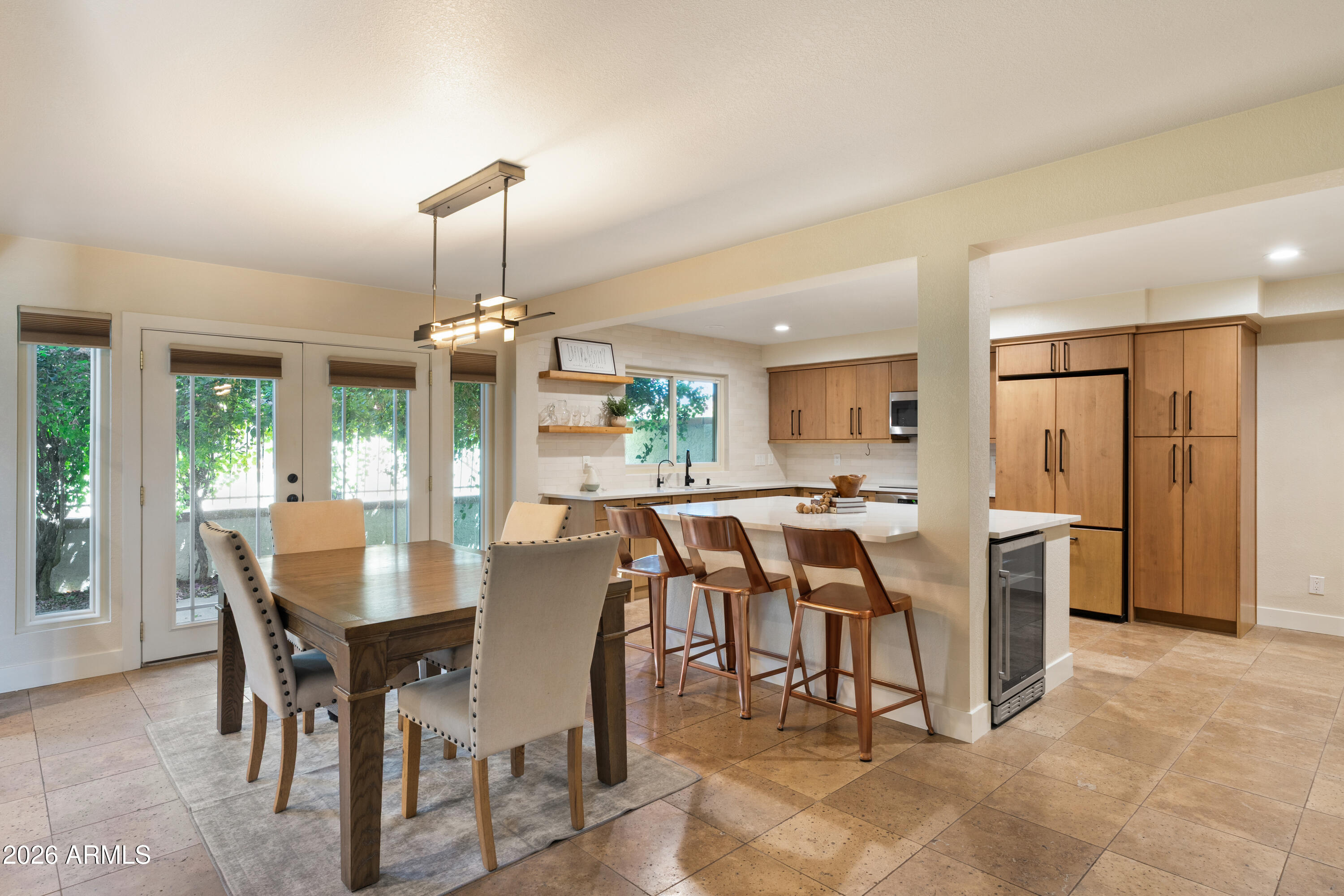 7609 N LYNN OAKS Drive