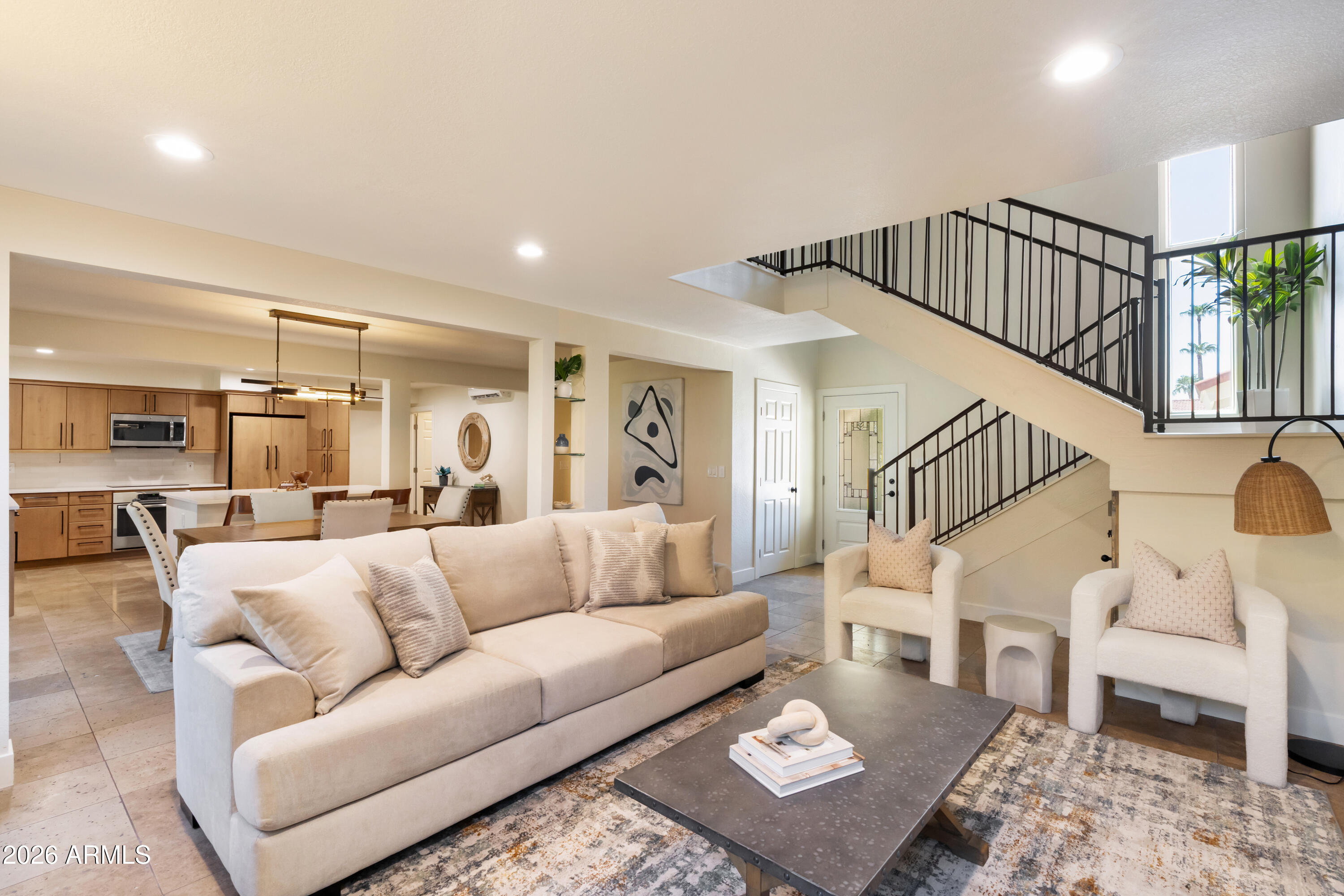 7609 N LYNN OAKS Drive