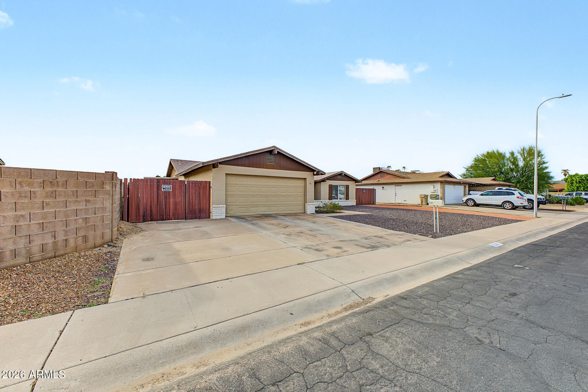 11210 N 52ND Avenue