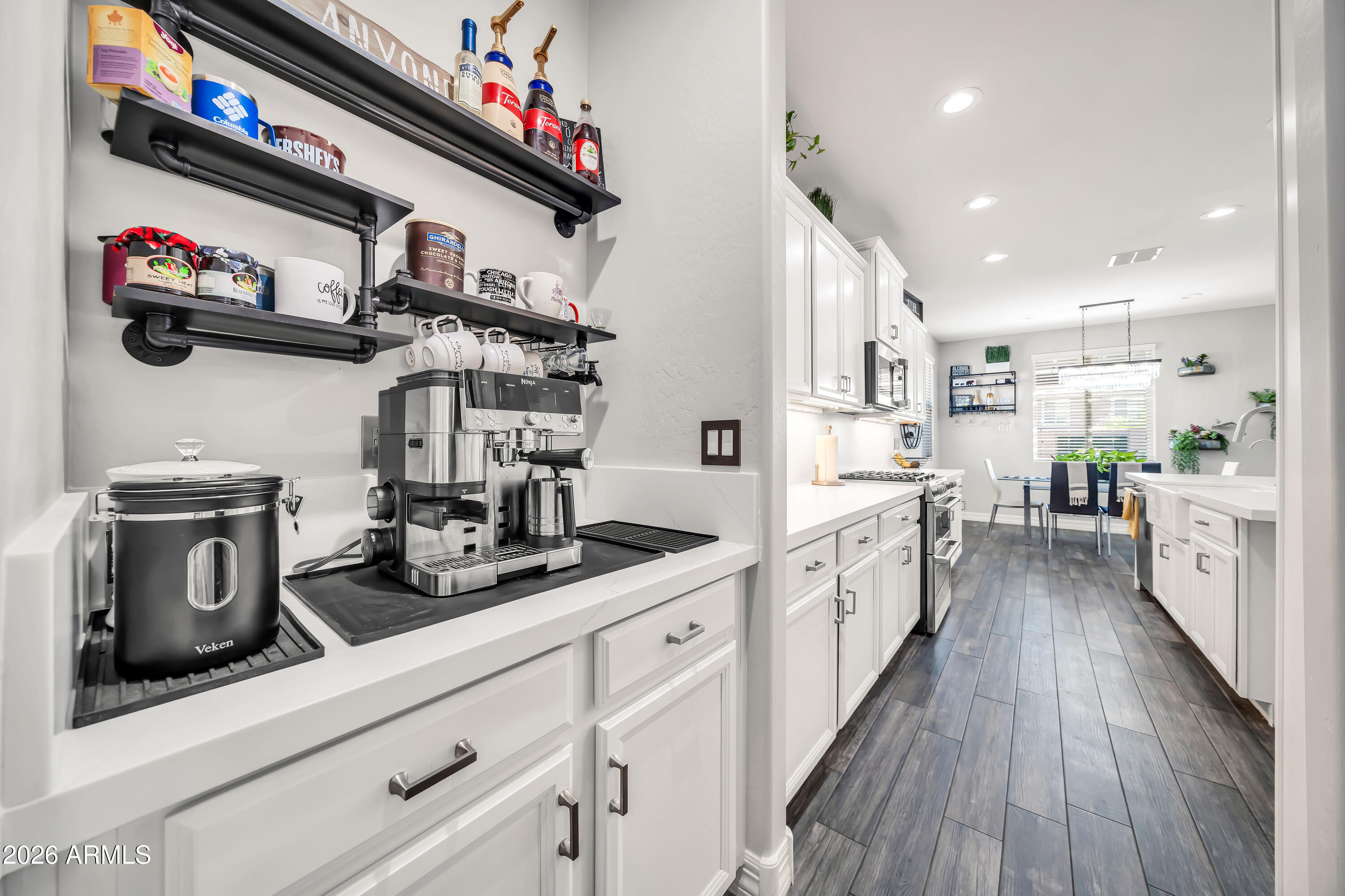 3713 W ABRAMS Drive