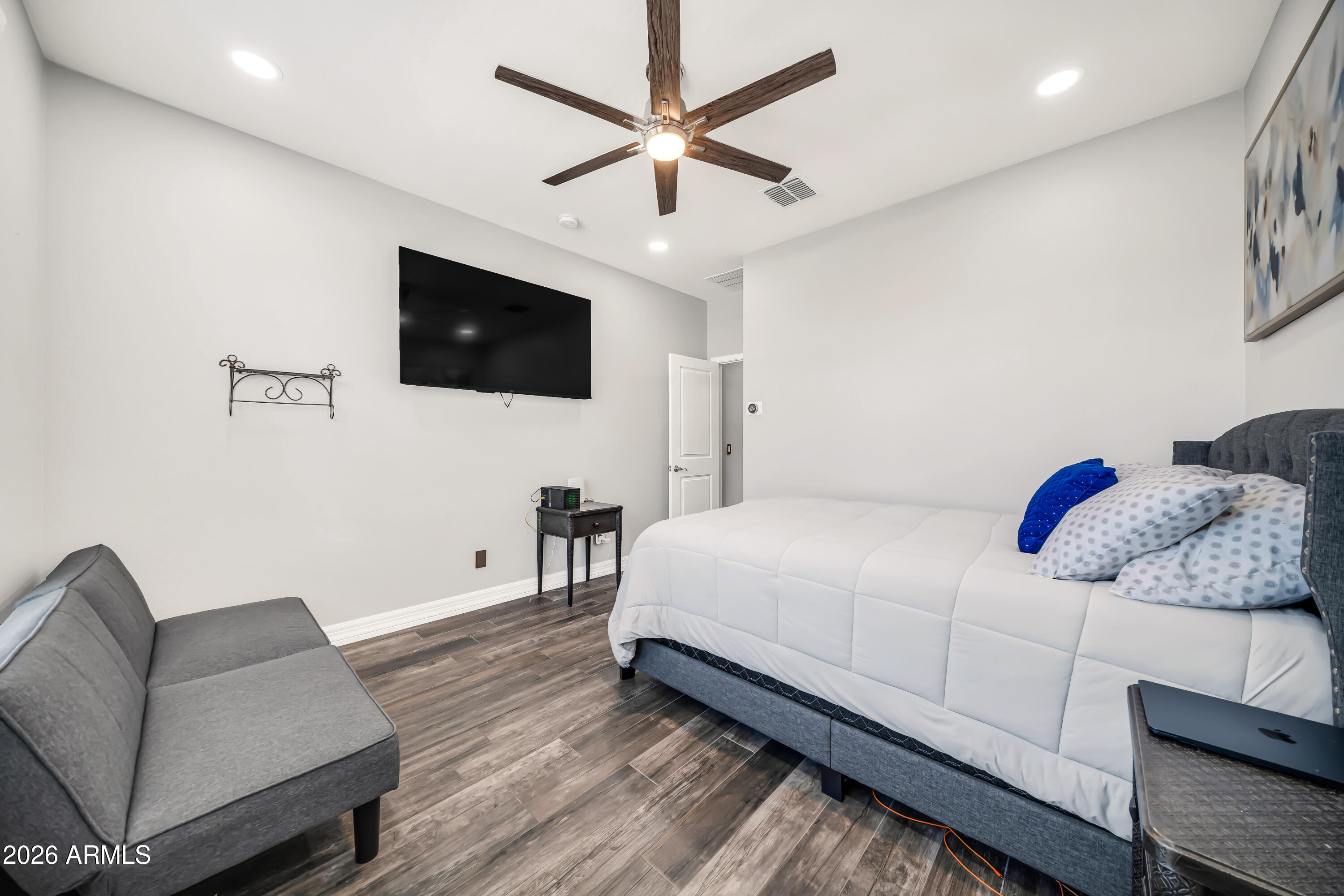 3713 W ABRAMS Drive