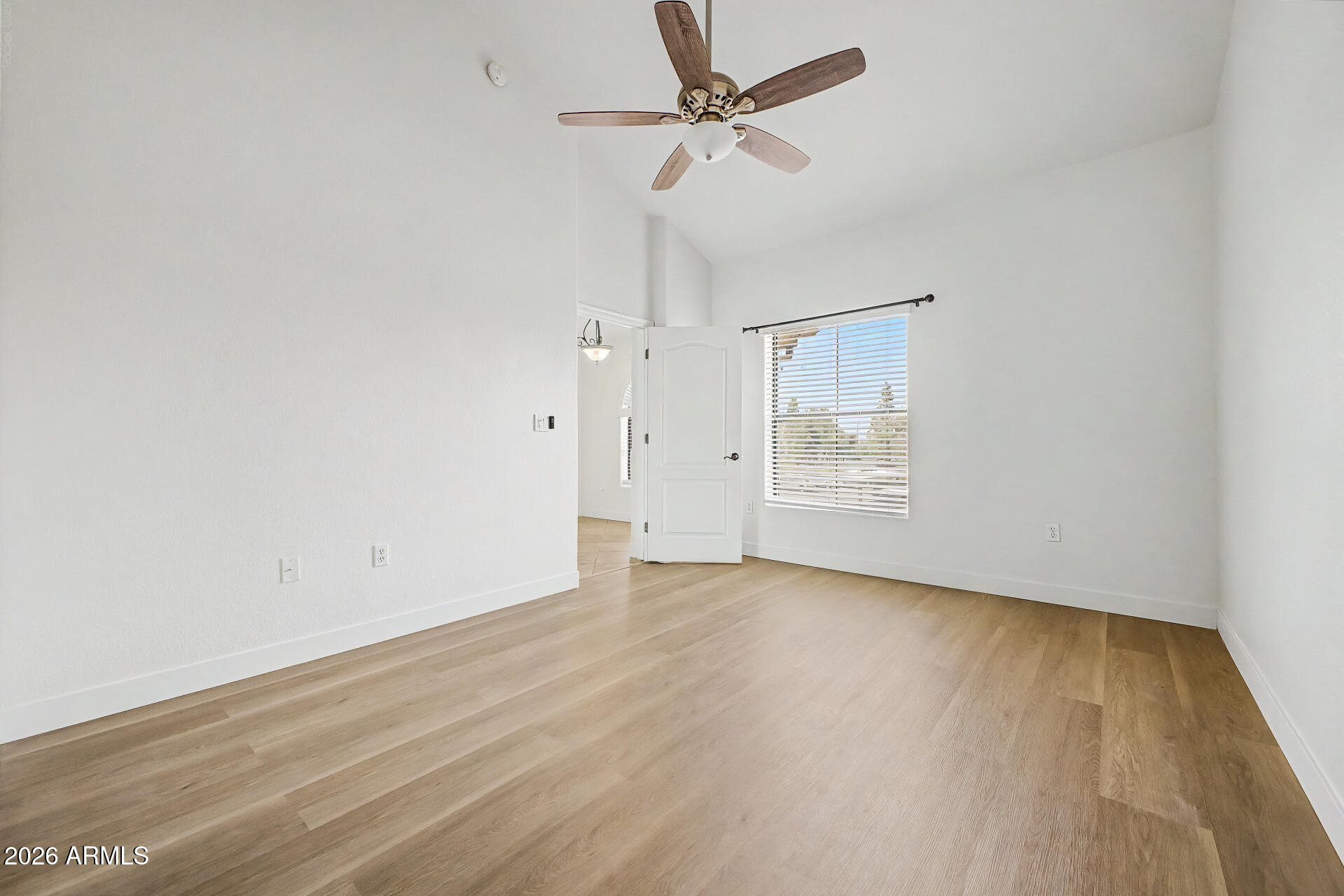 1351 N PLEASANT Drive 2049