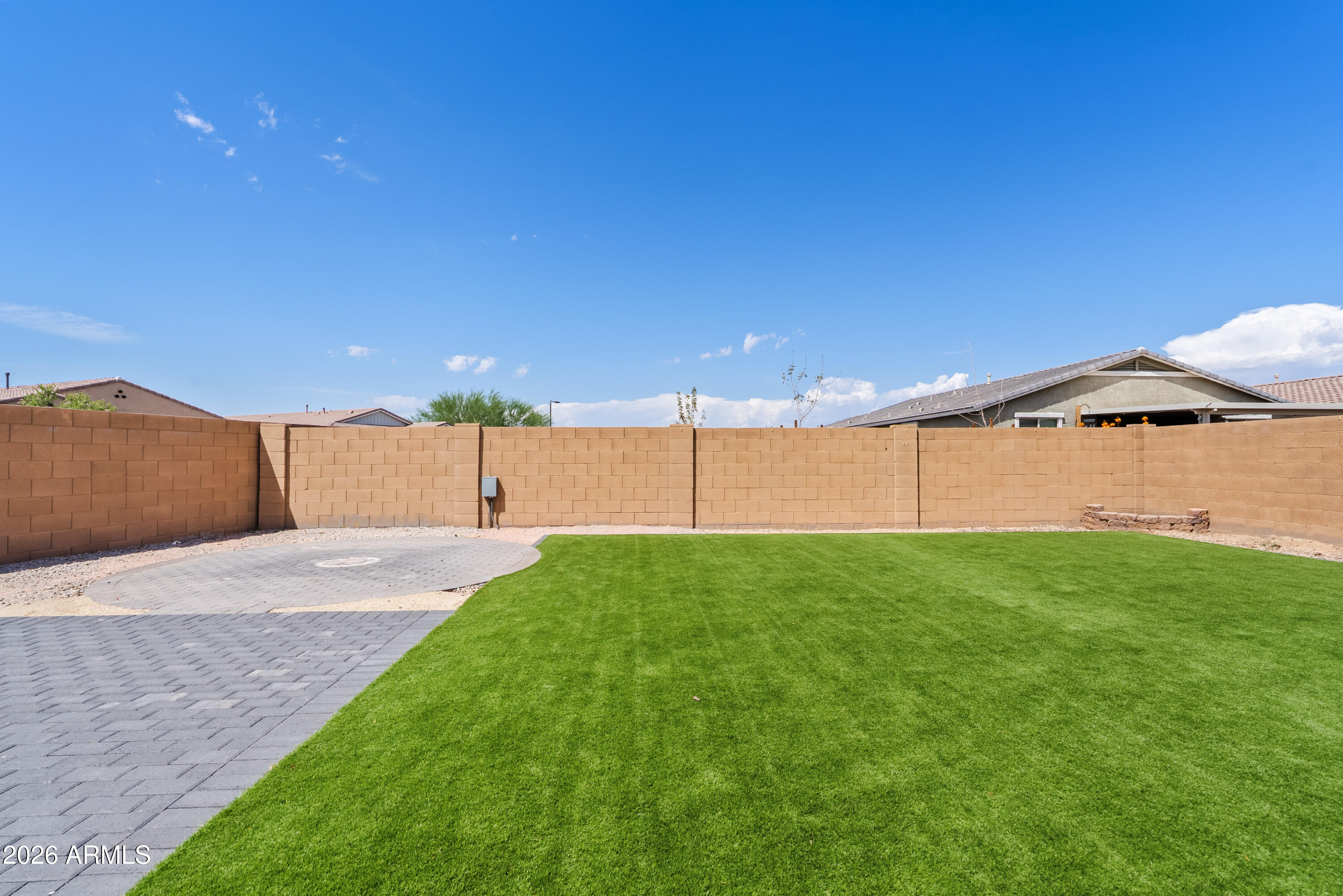 766 W WIND CAVE Drive