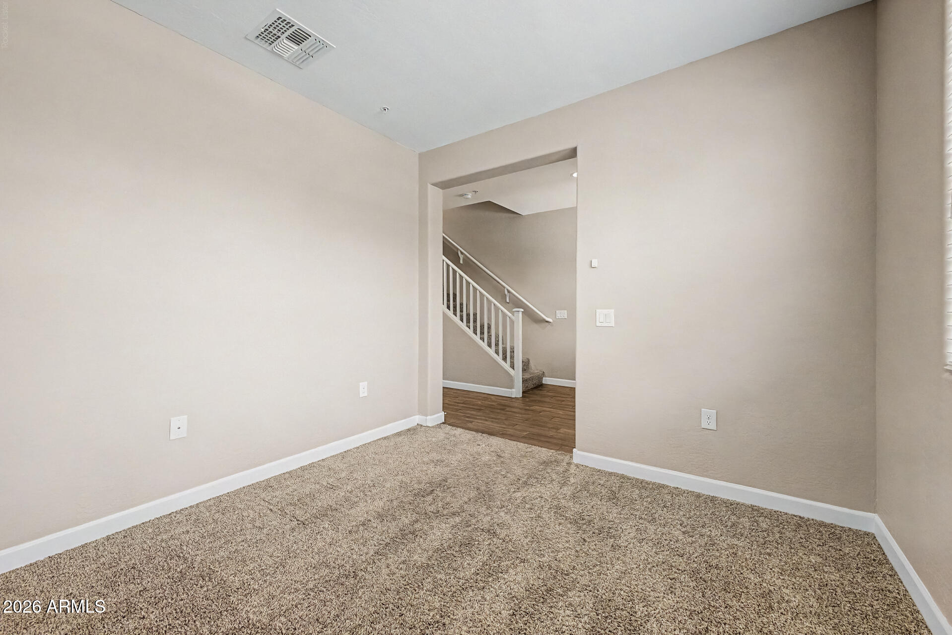 1255 N ARIZONA Avenue 1227