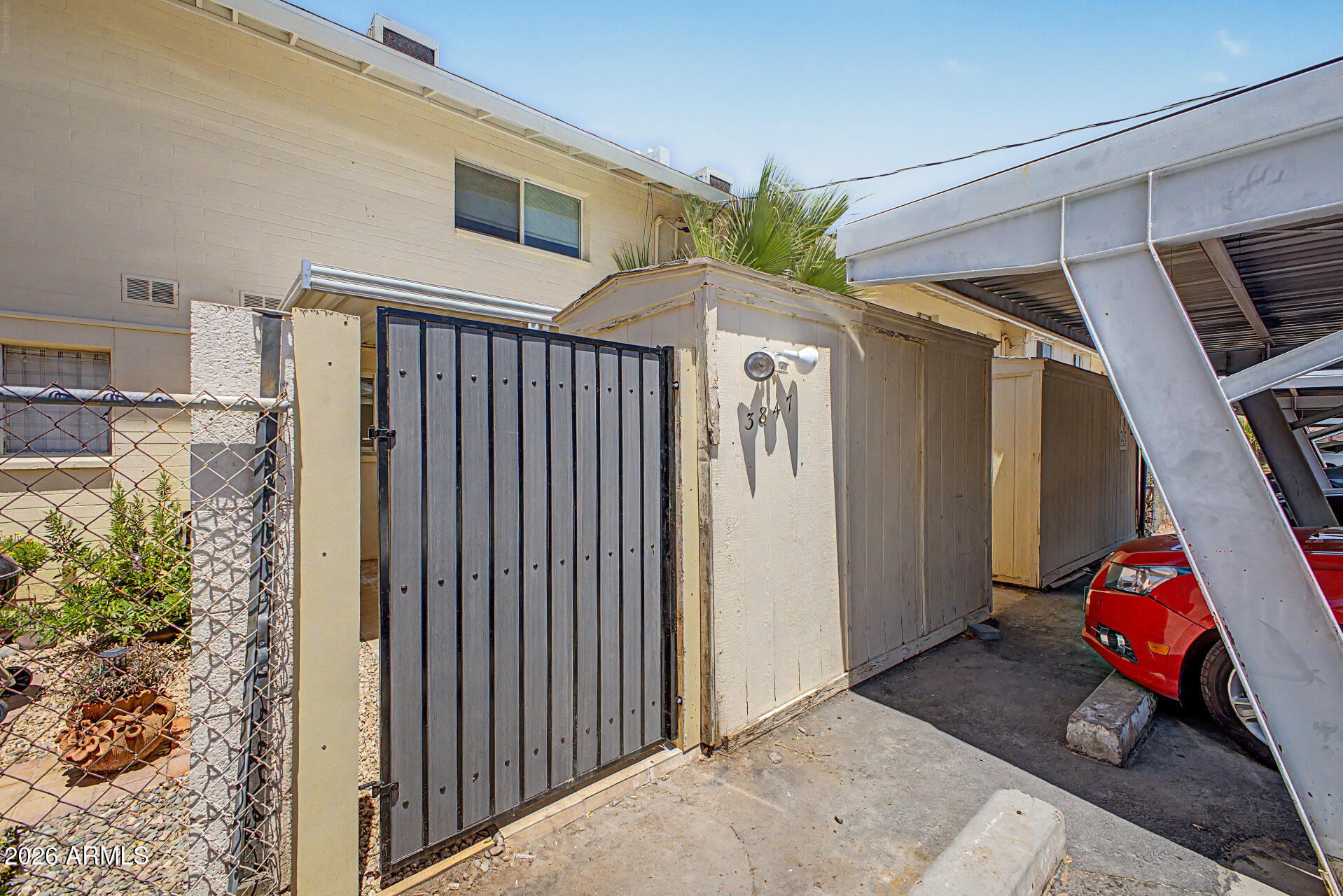 3847 S MILL Avenue