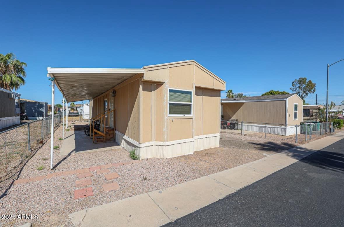 12727 W Glendale Avenue Unit: 106