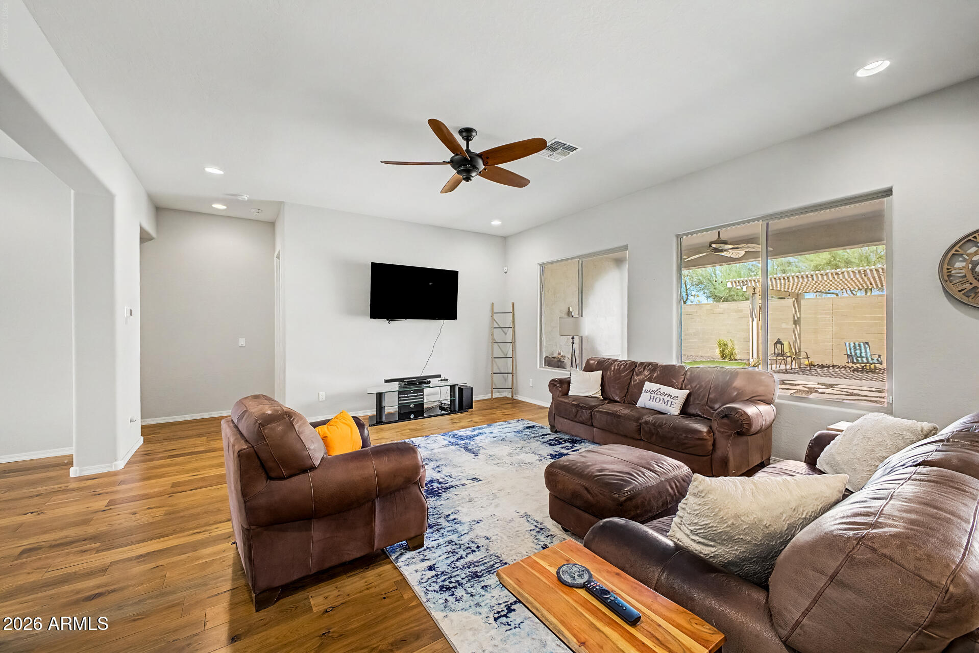 9428 W FALLEN LEAF Lane
