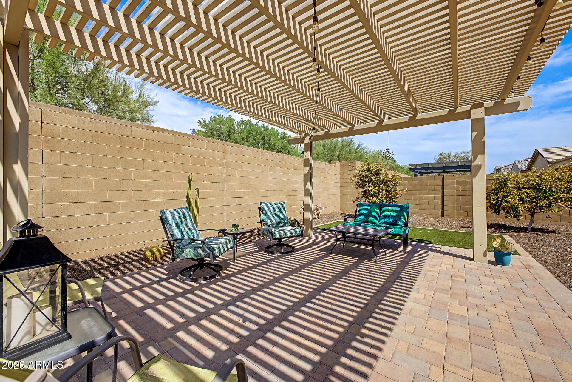 9428 W FALLEN LEAF Lane