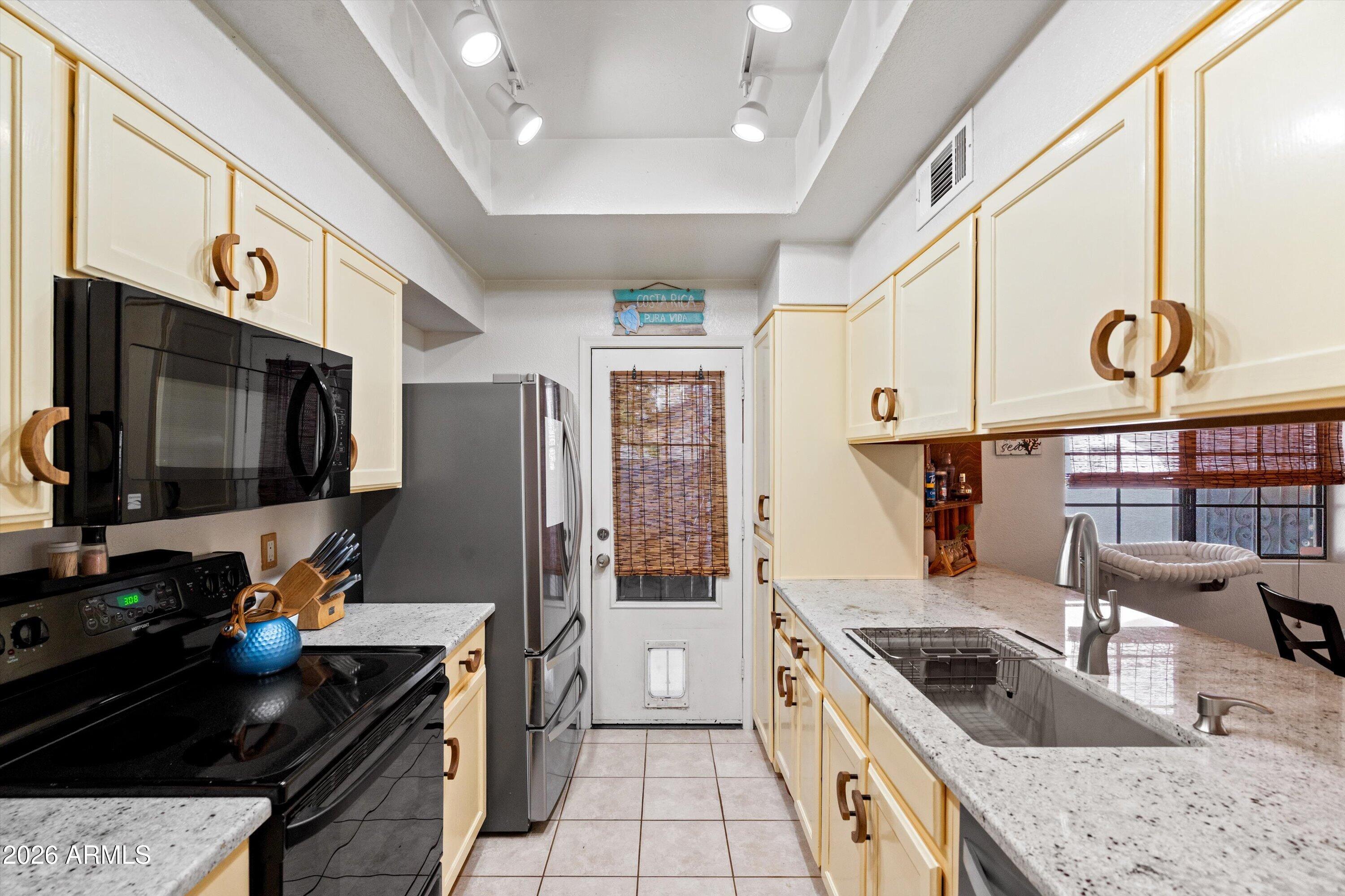 1222 W BASELINE Road 153