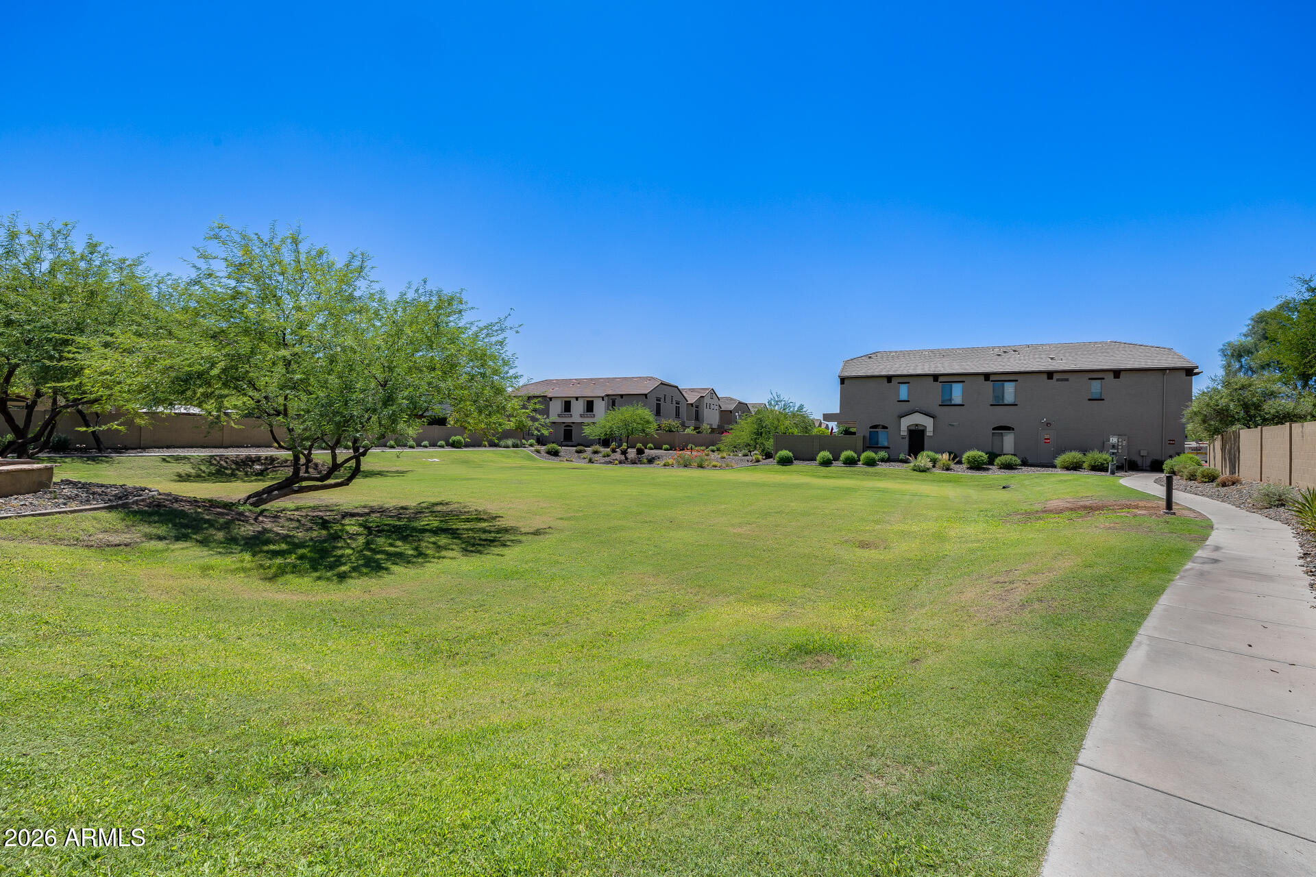 2725 E Mine Creek Road 1025