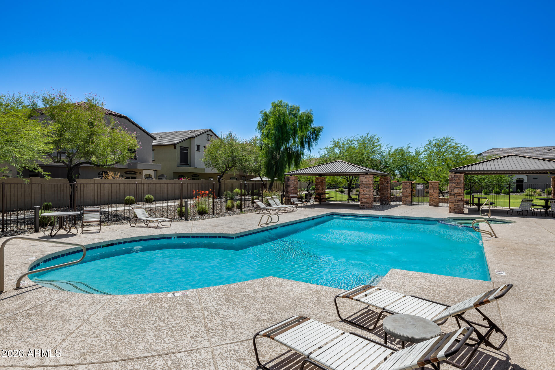 2725 E Mine Creek Road 1025