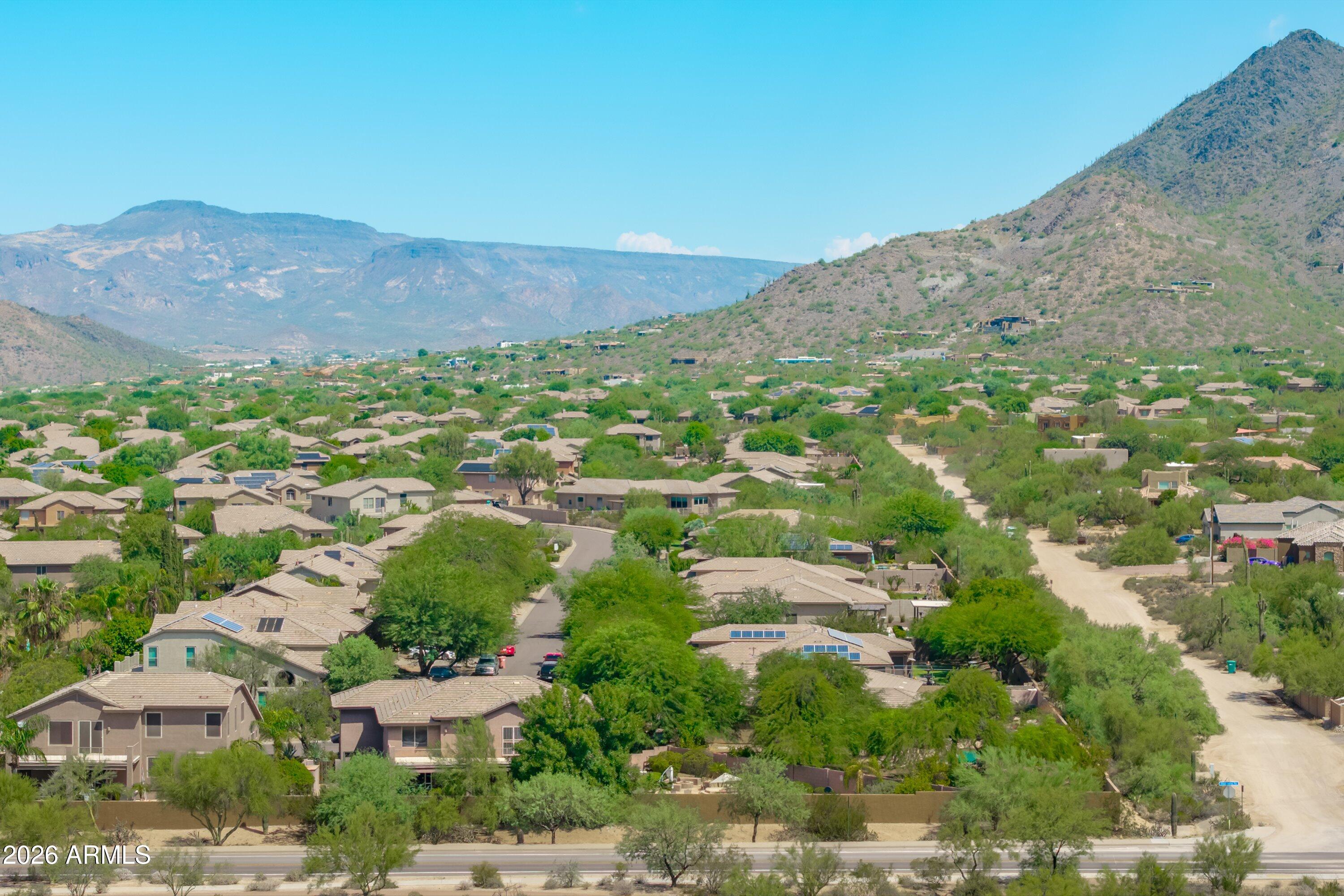 6117 E PALOMINO Lane