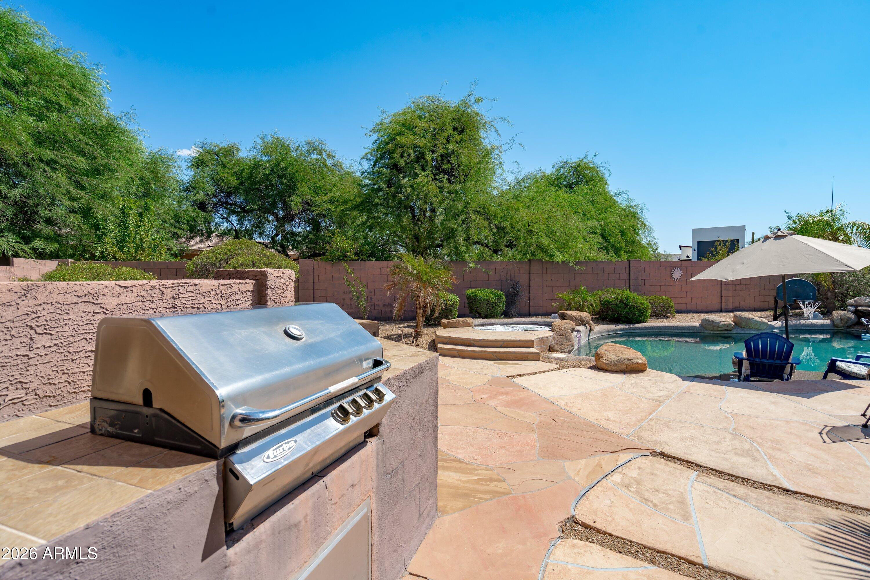 6117 E PALOMINO Lane