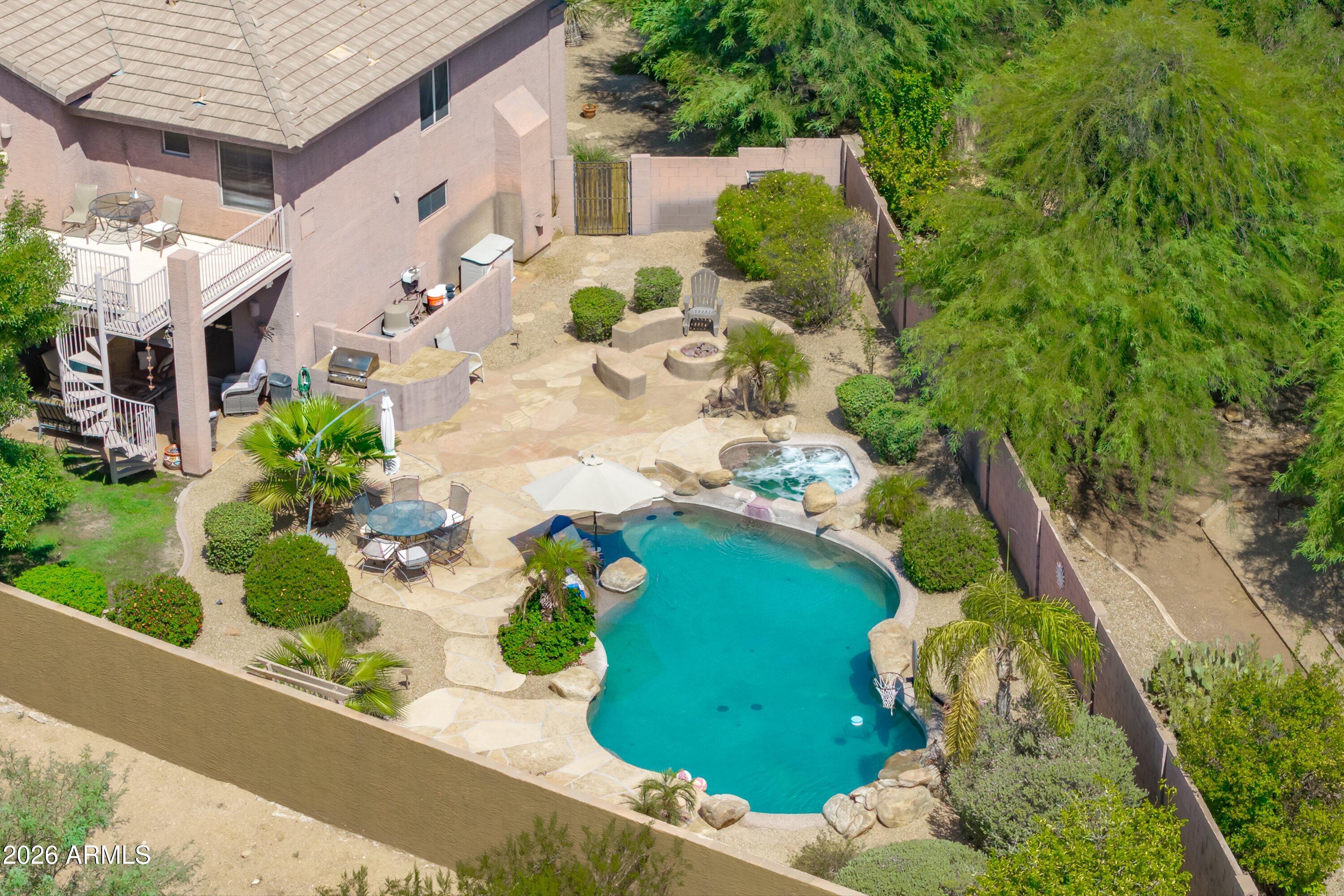 6117 E PALOMINO Lane