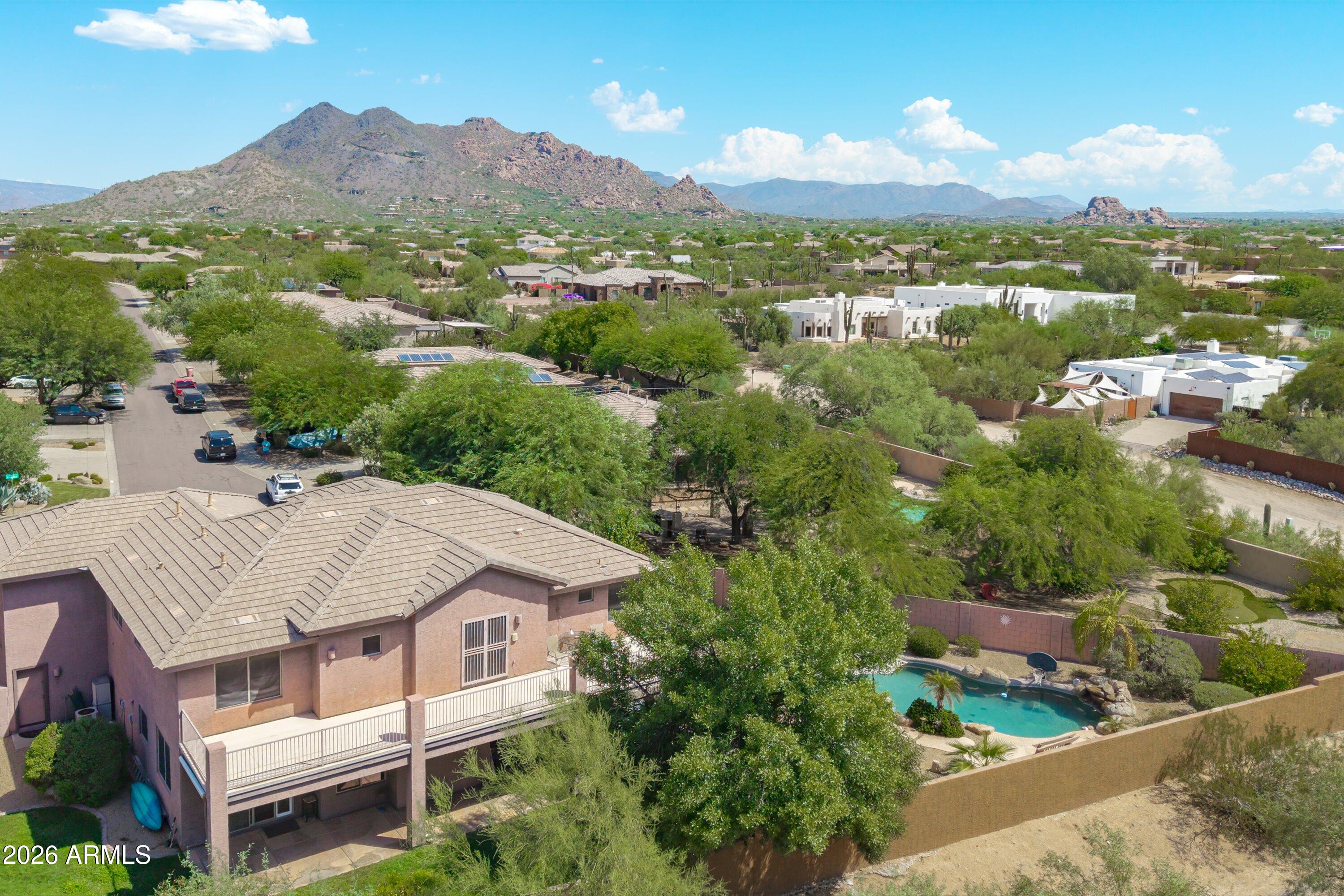 6117 E PALOMINO Lane