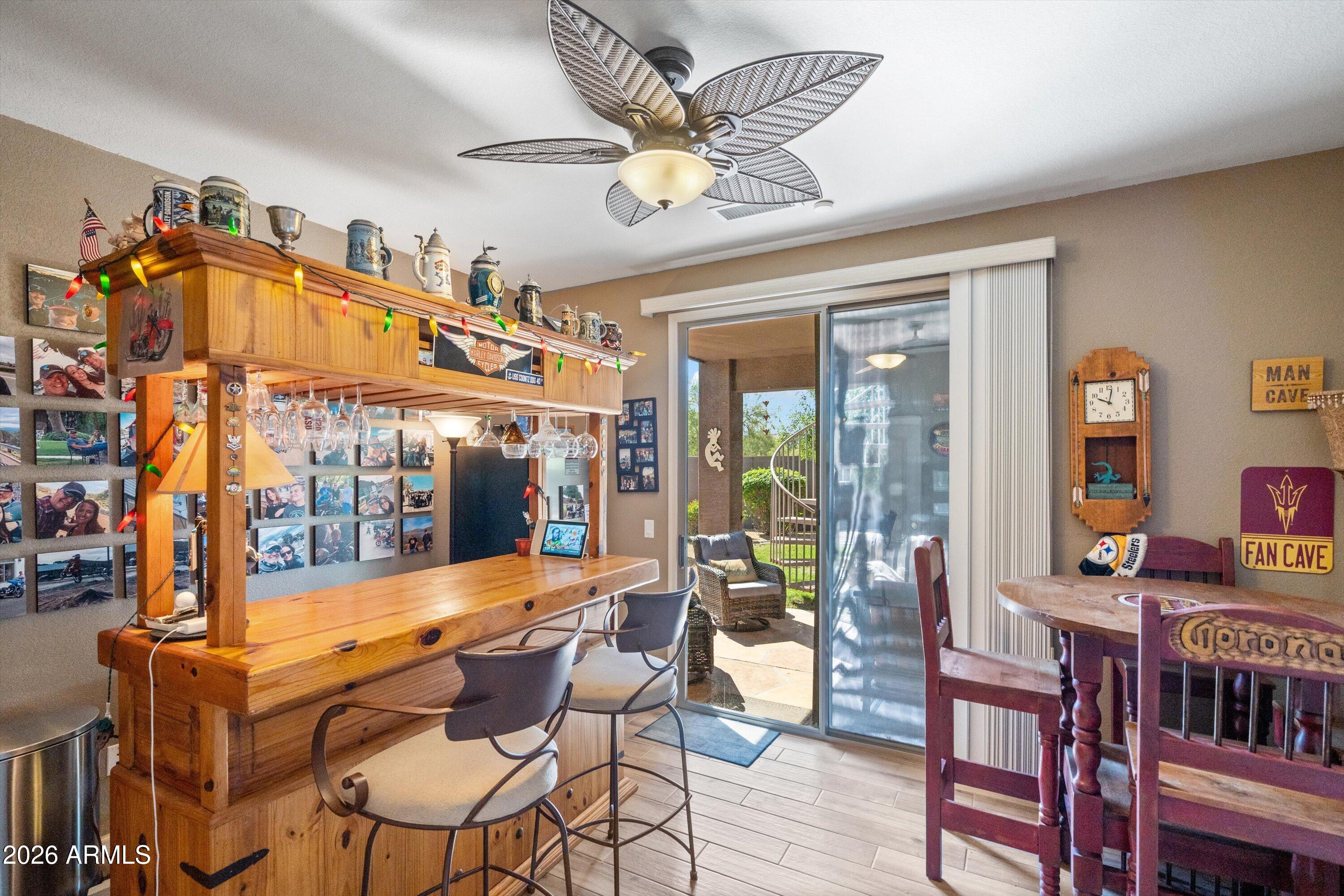 6117 E PALOMINO Lane