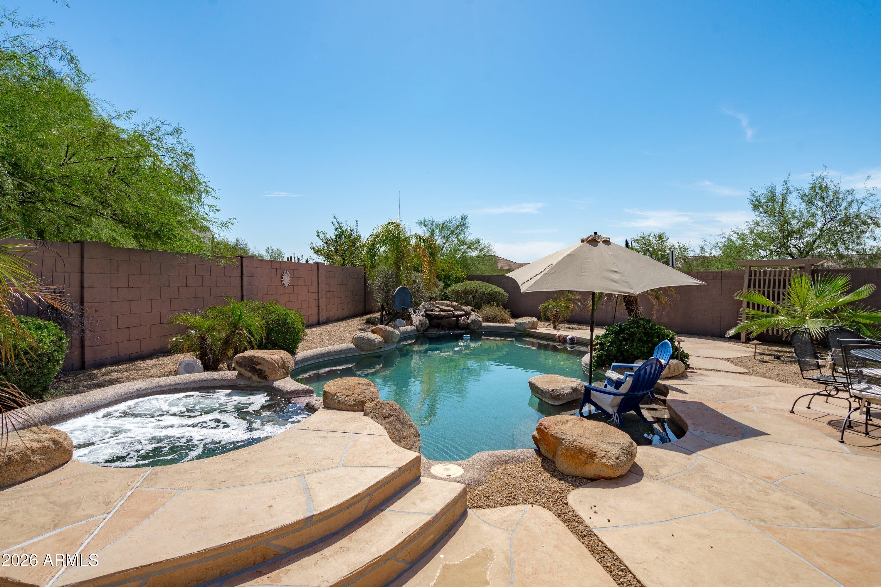 6117 E PALOMINO Lane