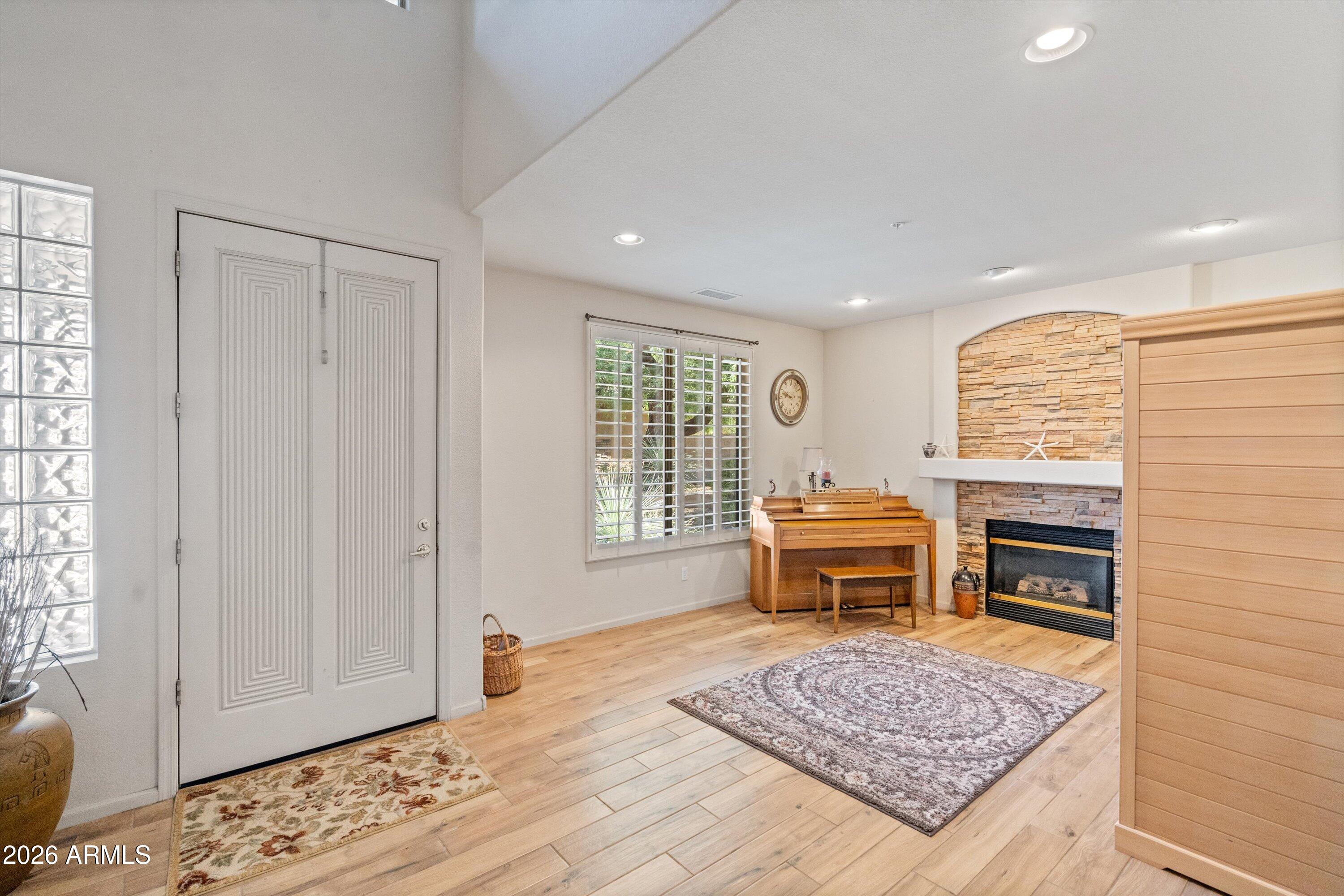 6117 E PALOMINO Lane