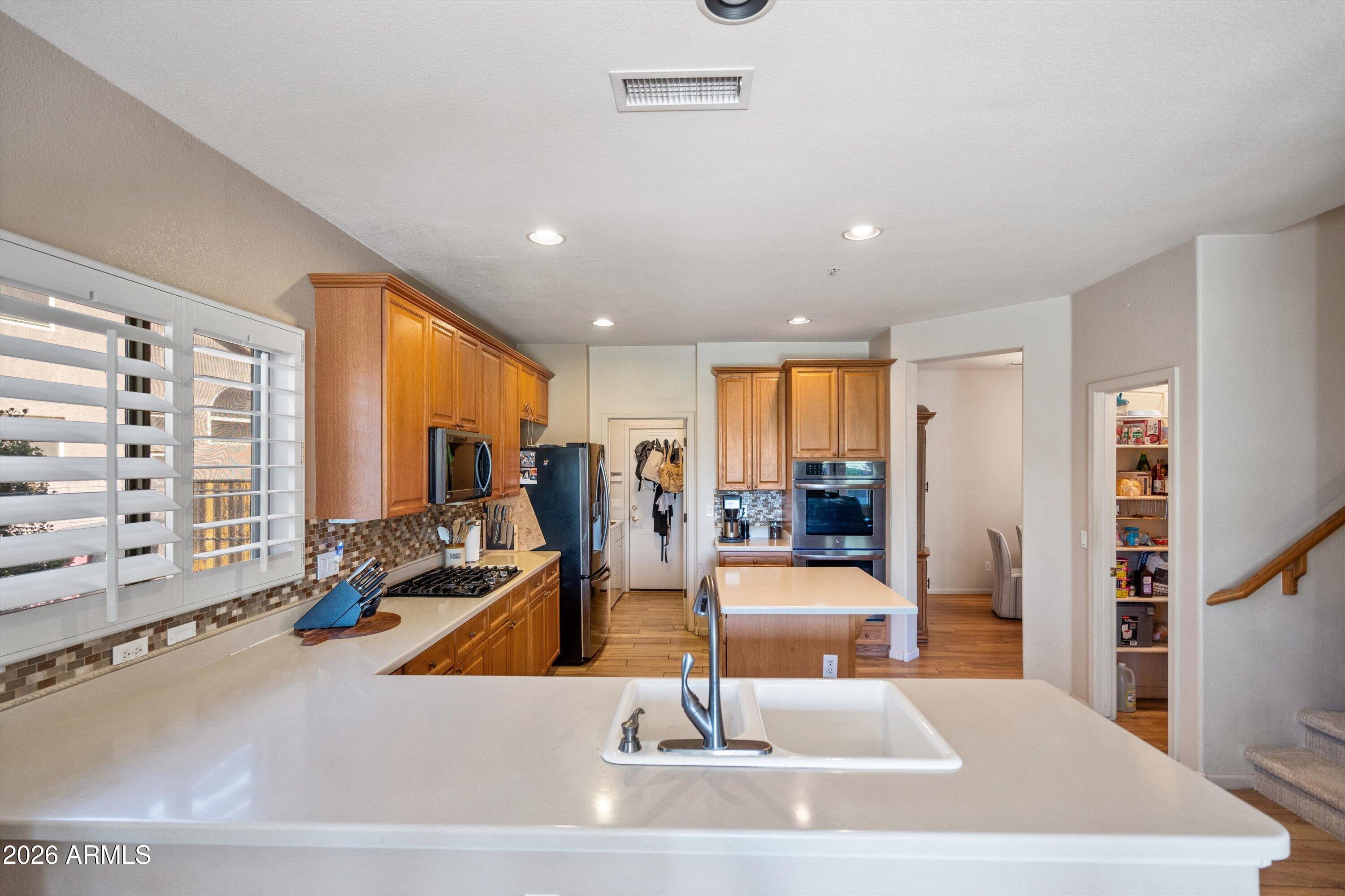 6117 E PALOMINO Lane